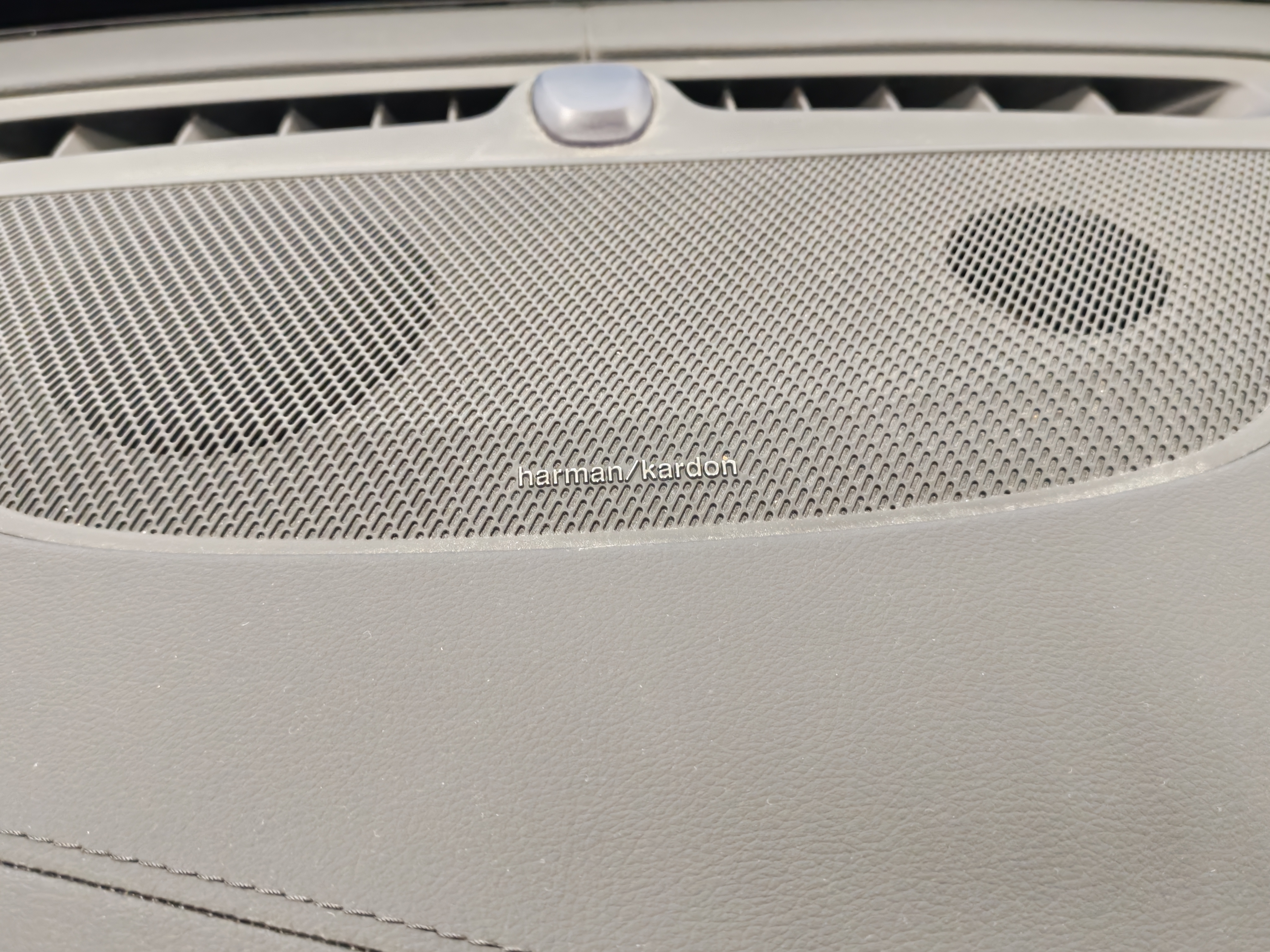 VOLVO XC90 2023