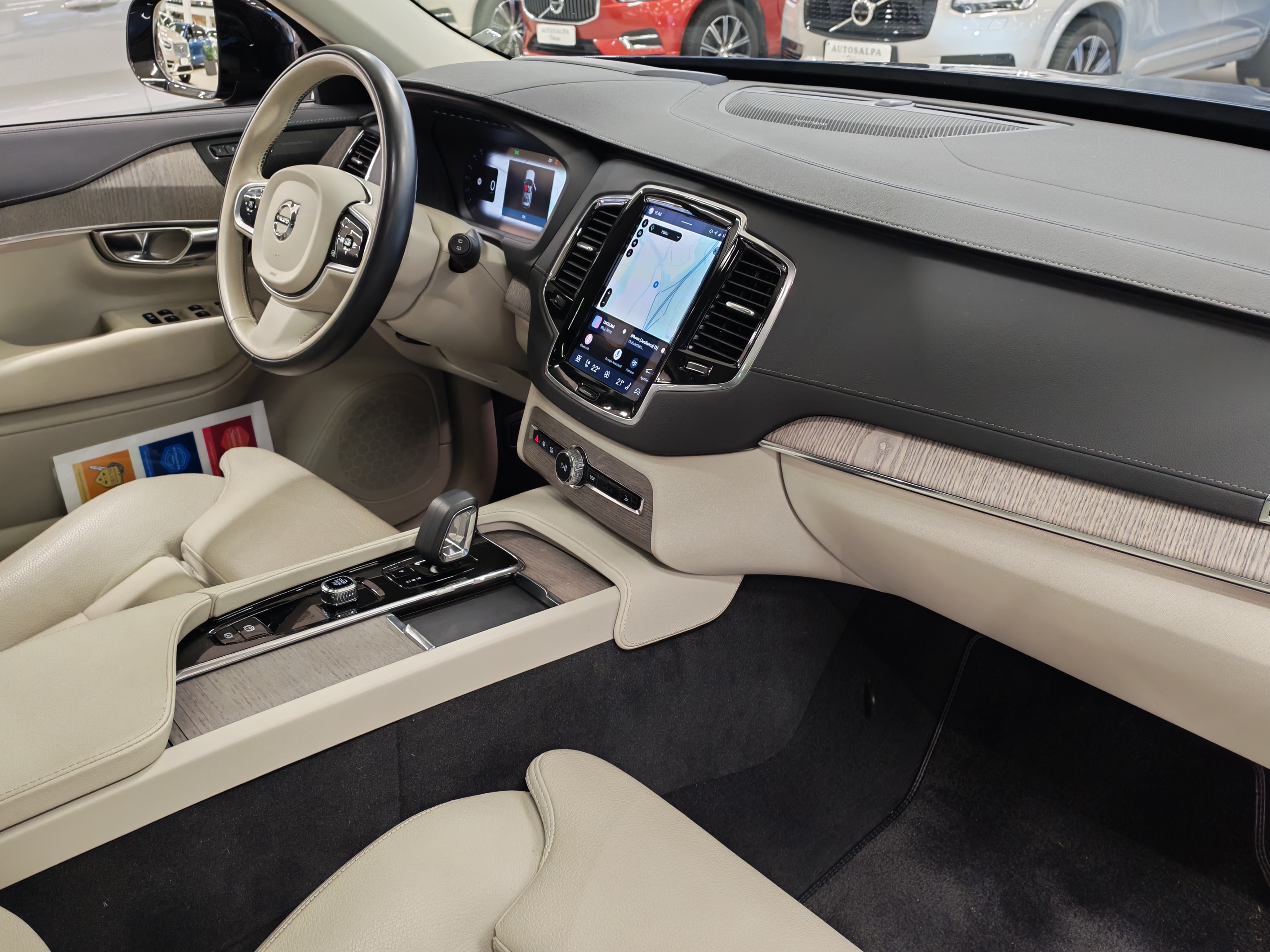 VOLVO XC90 2023