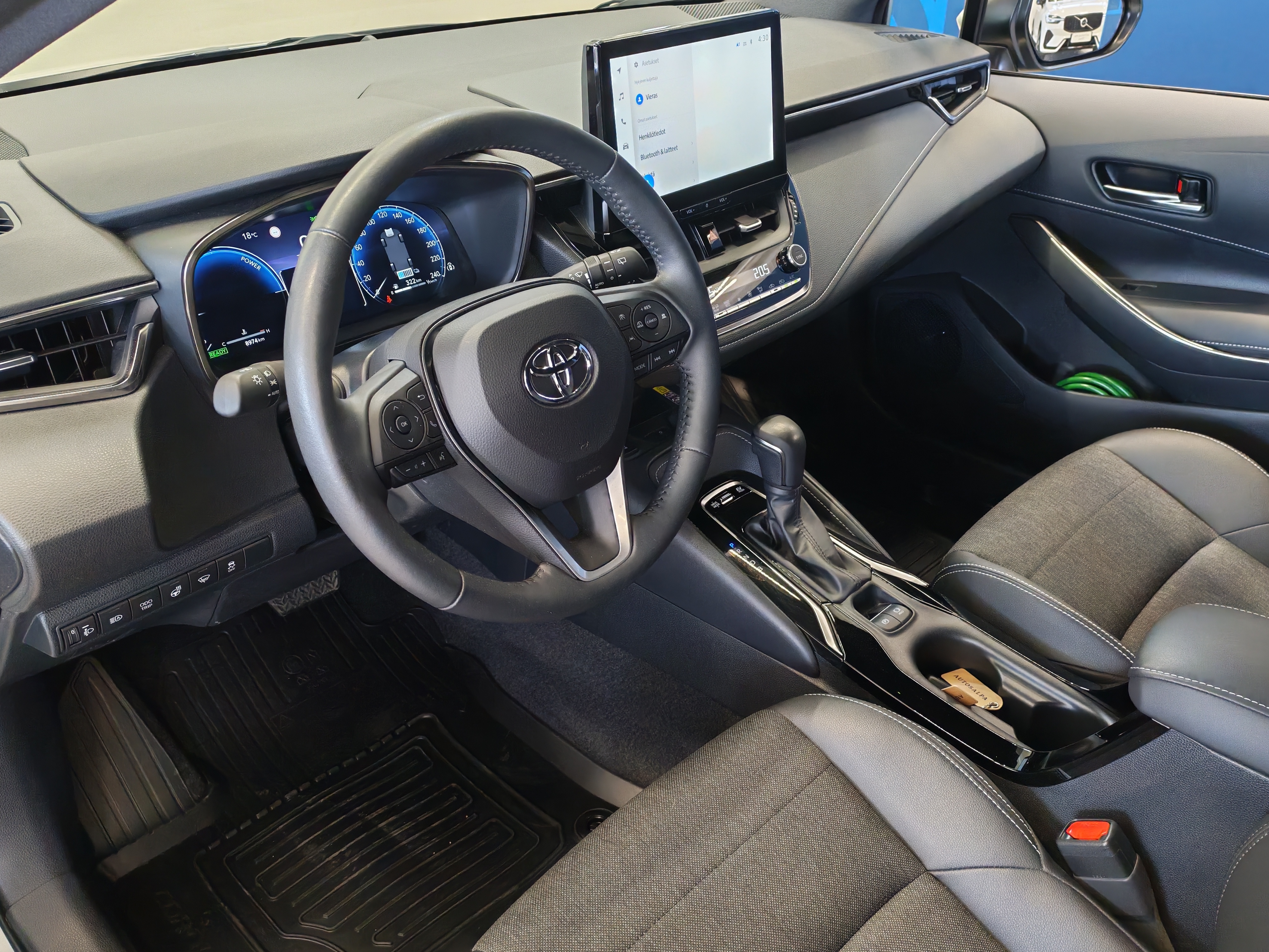 TOYOTA Corolla 2023