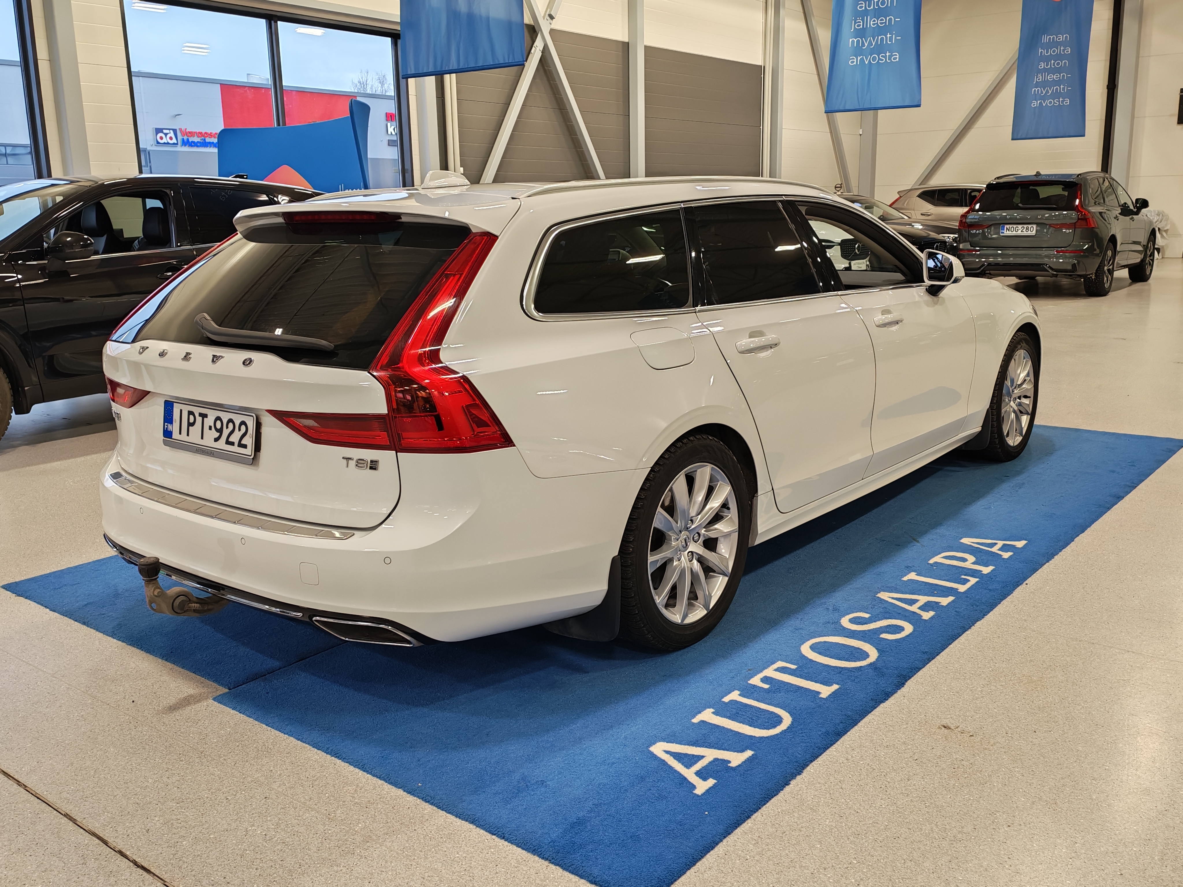 VOLVO V90 2020