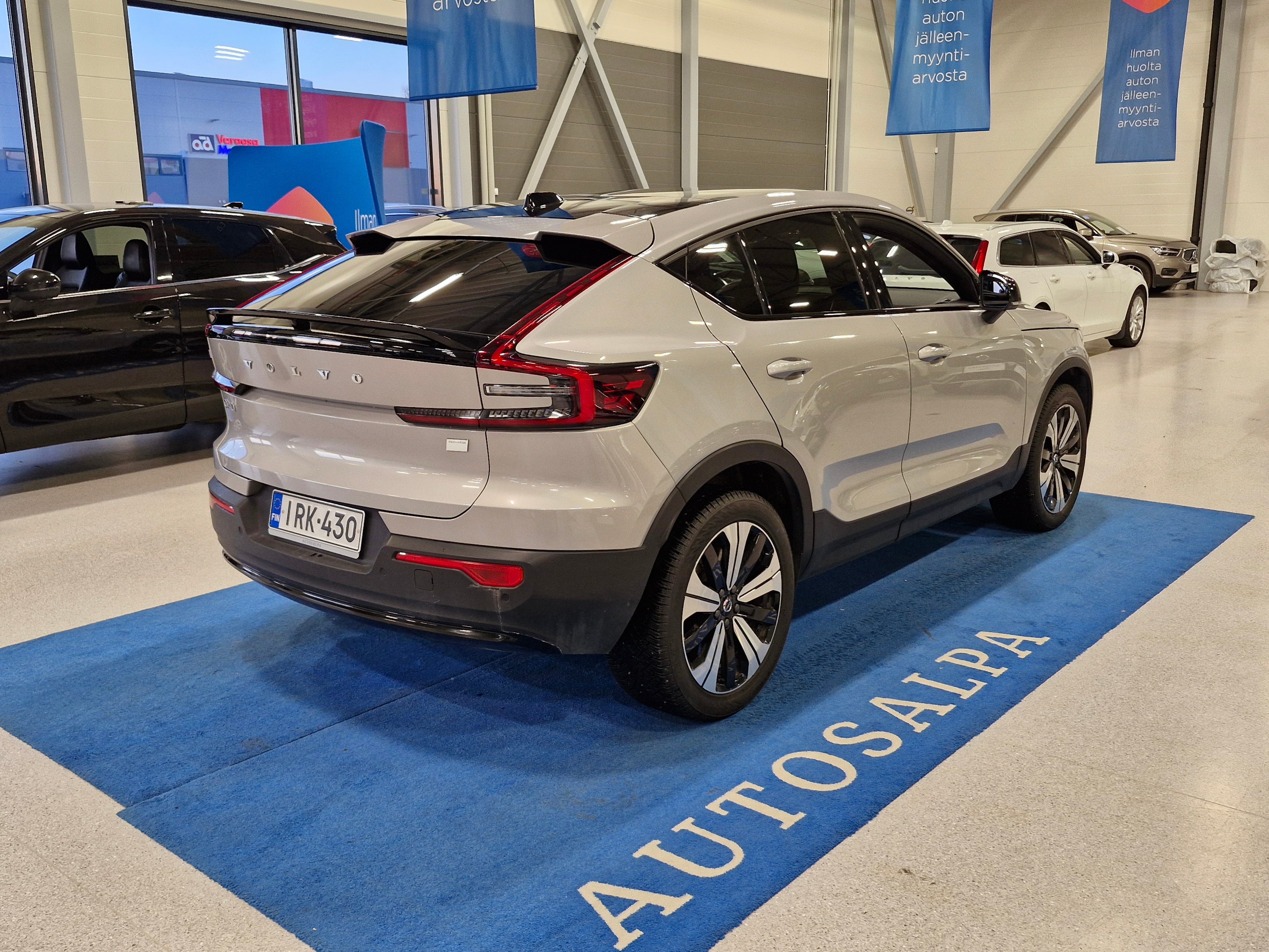 VOLVO C40 2024