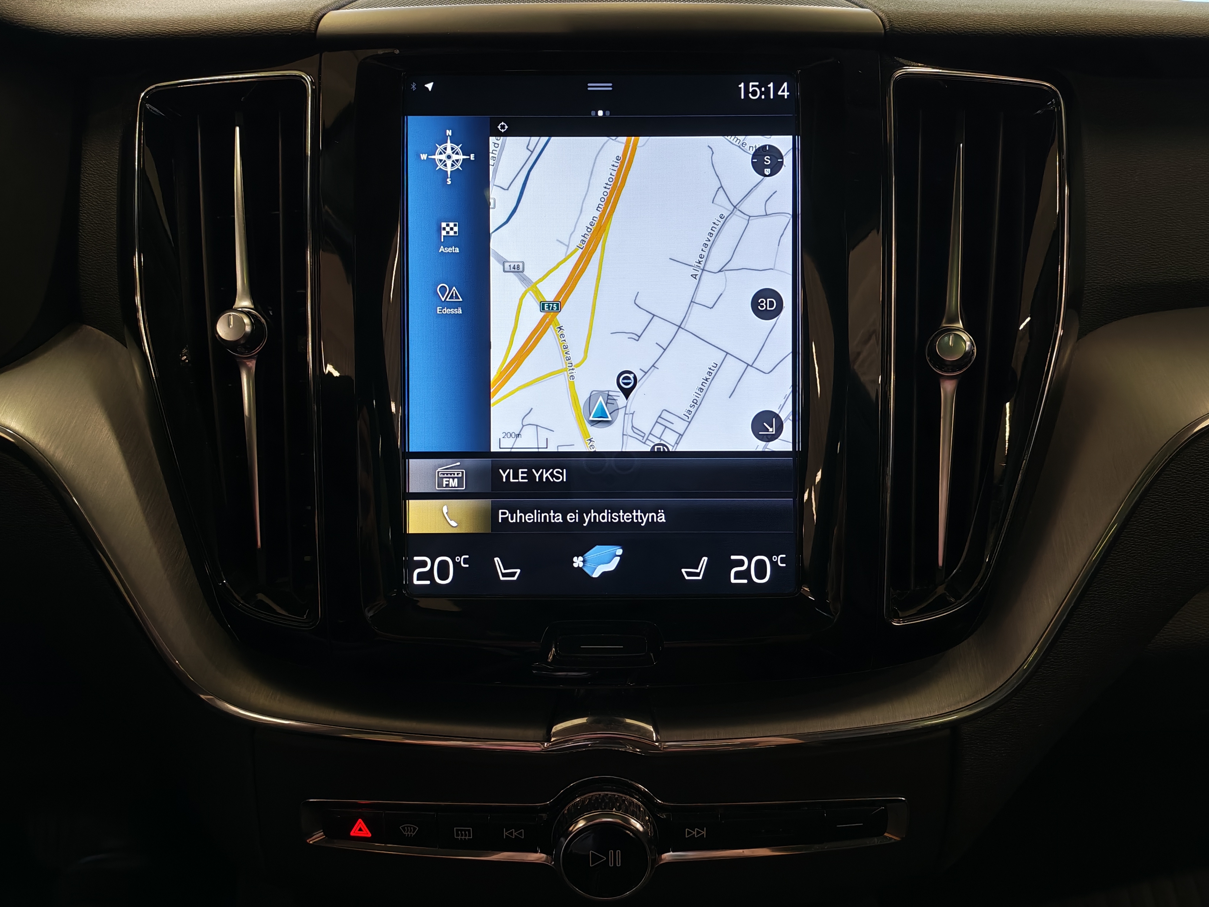 VOLVO XC60 2018