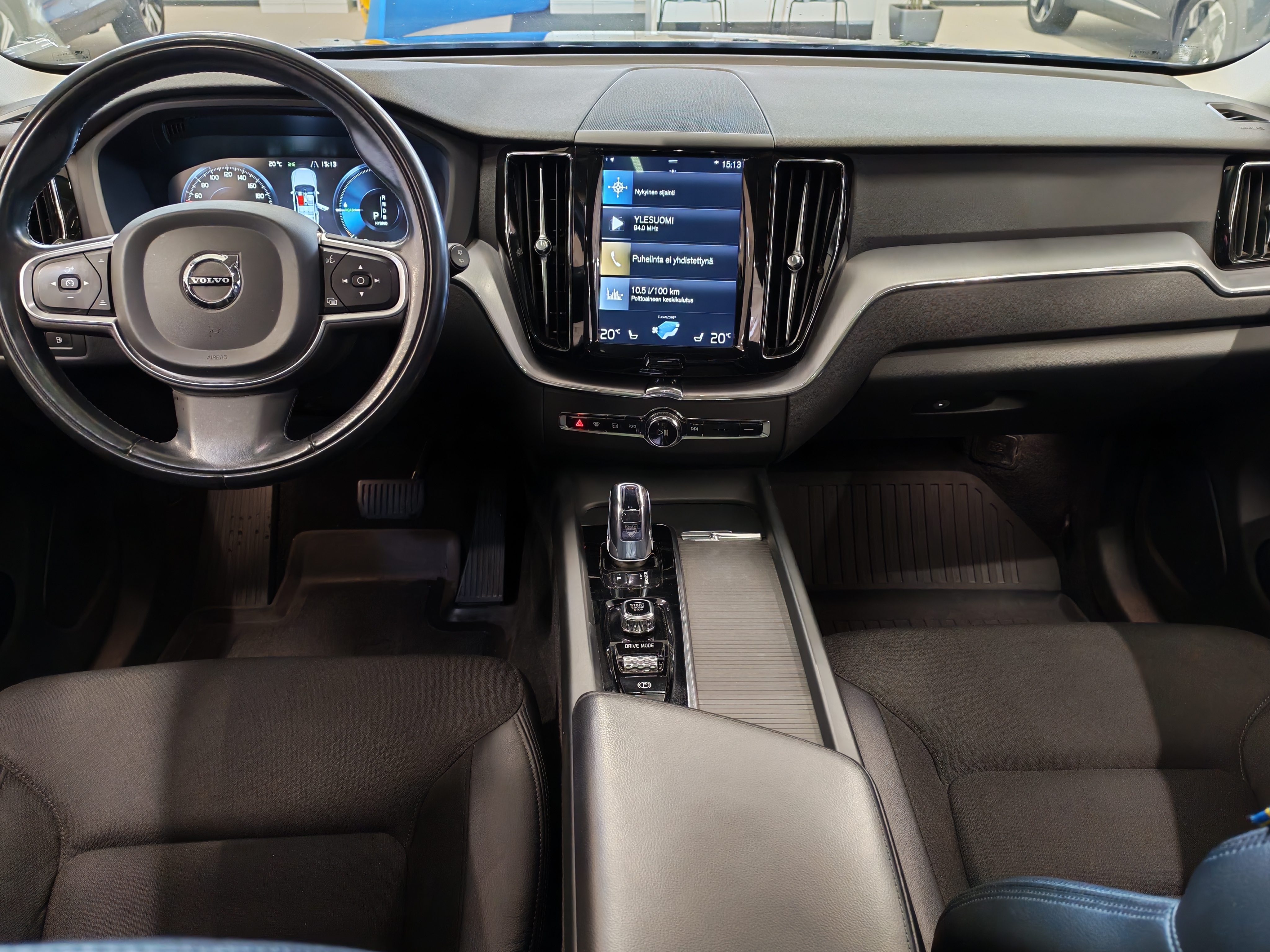 VOLVO XC60 2018