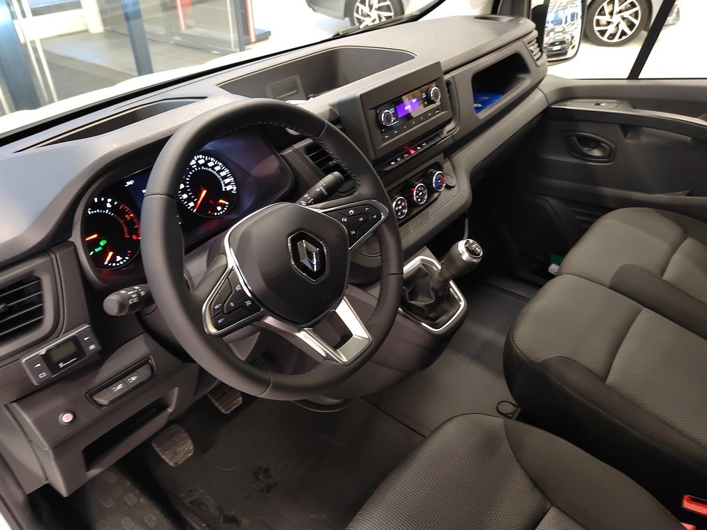 RENAULT Trafic 2022