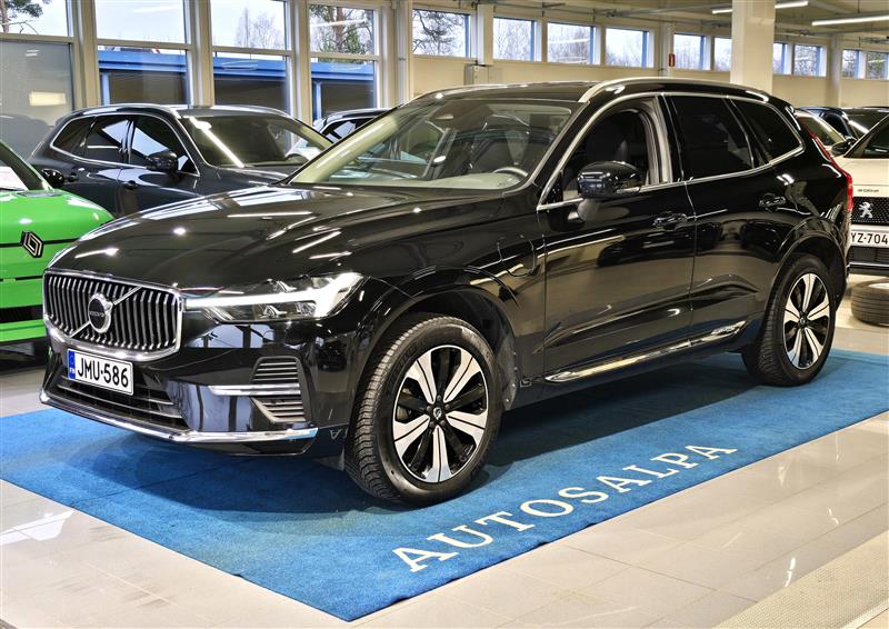 VOLVO XC60 2023