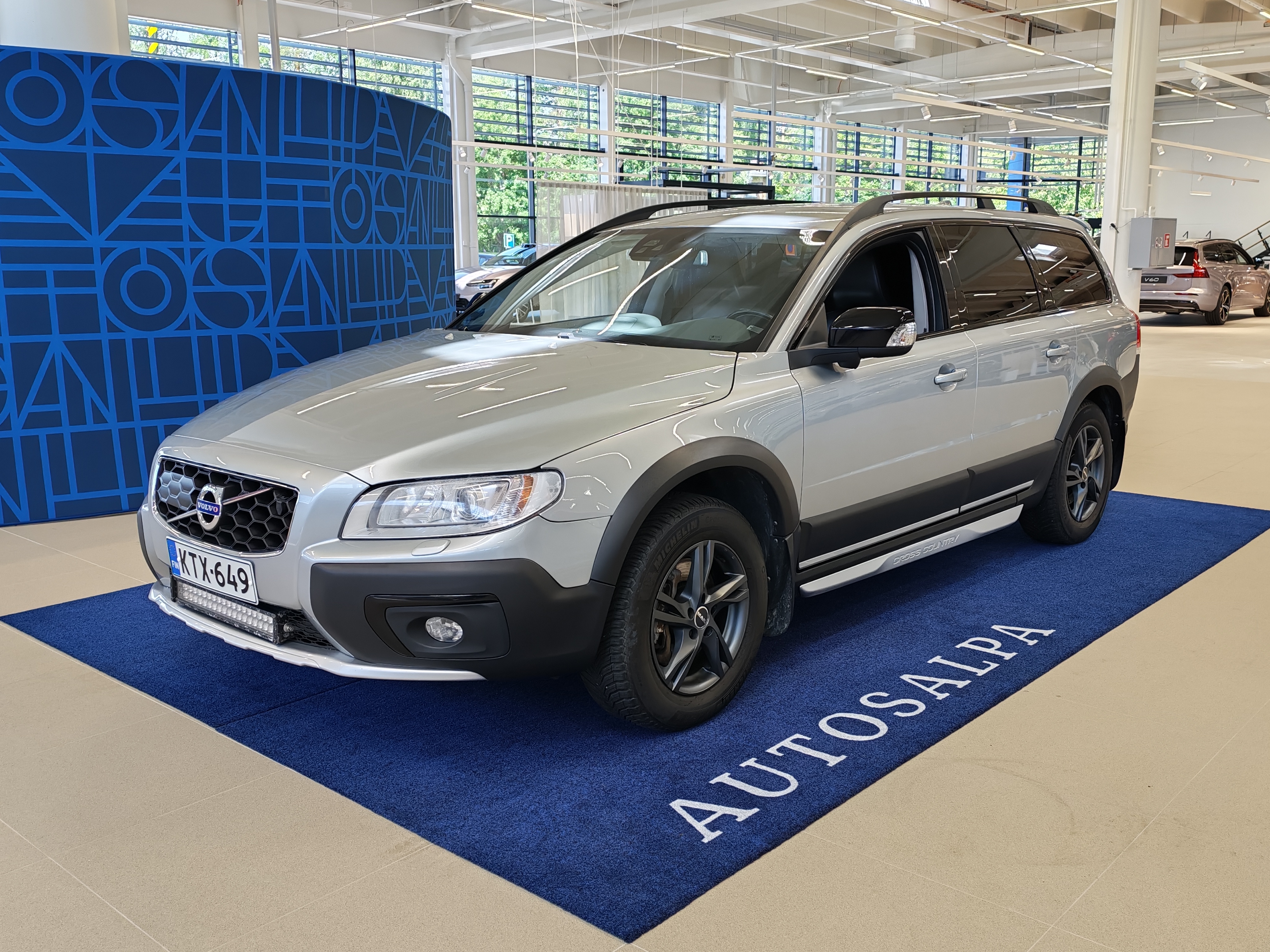 VOLVO XC70 2015