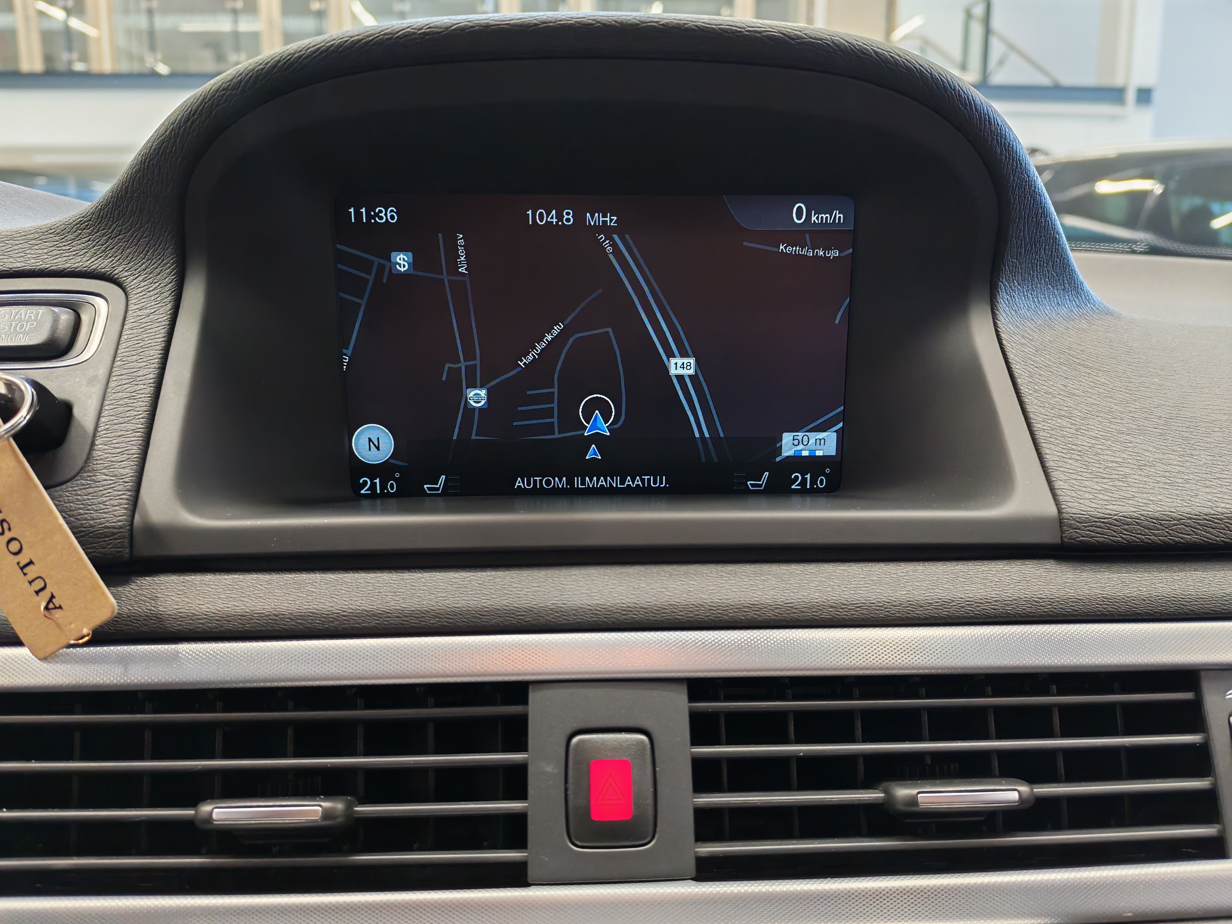 VOLVO XC70 2015