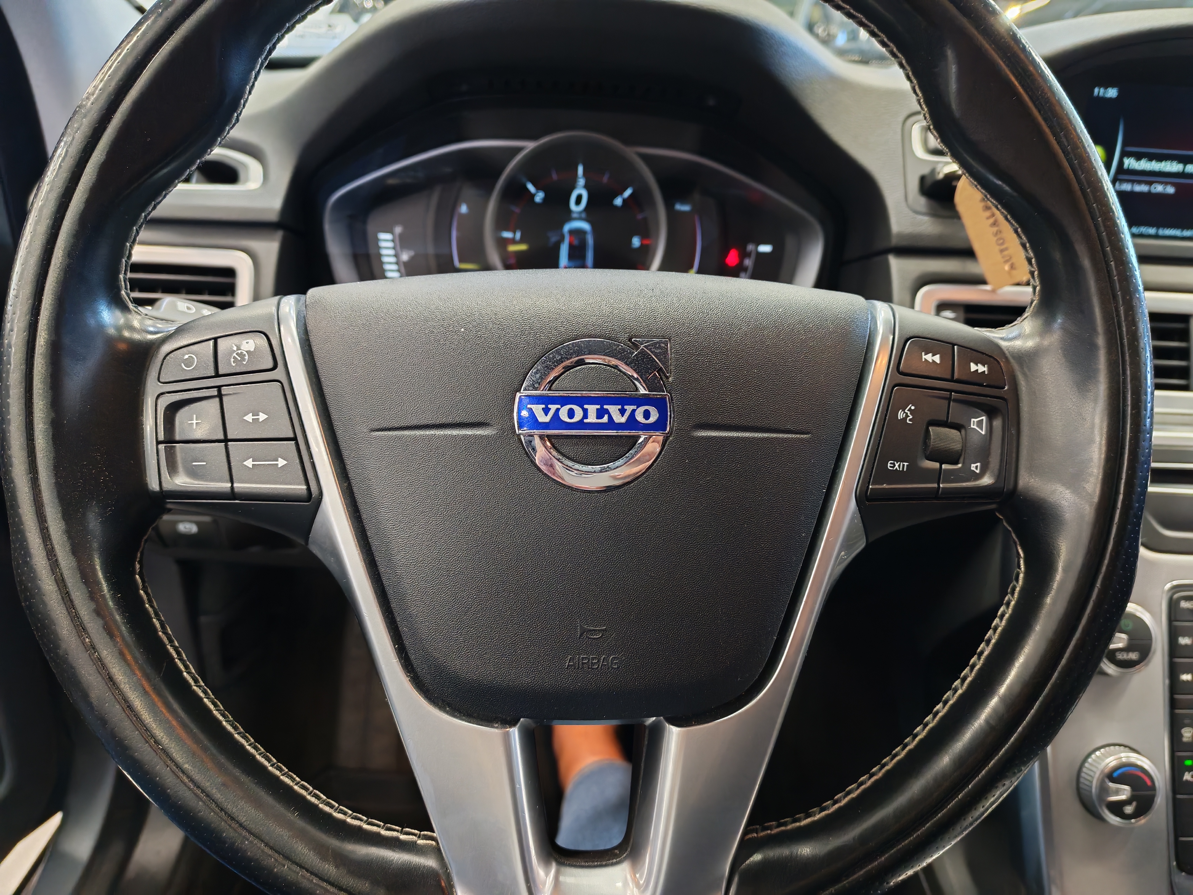 VOLVO XC70 2015