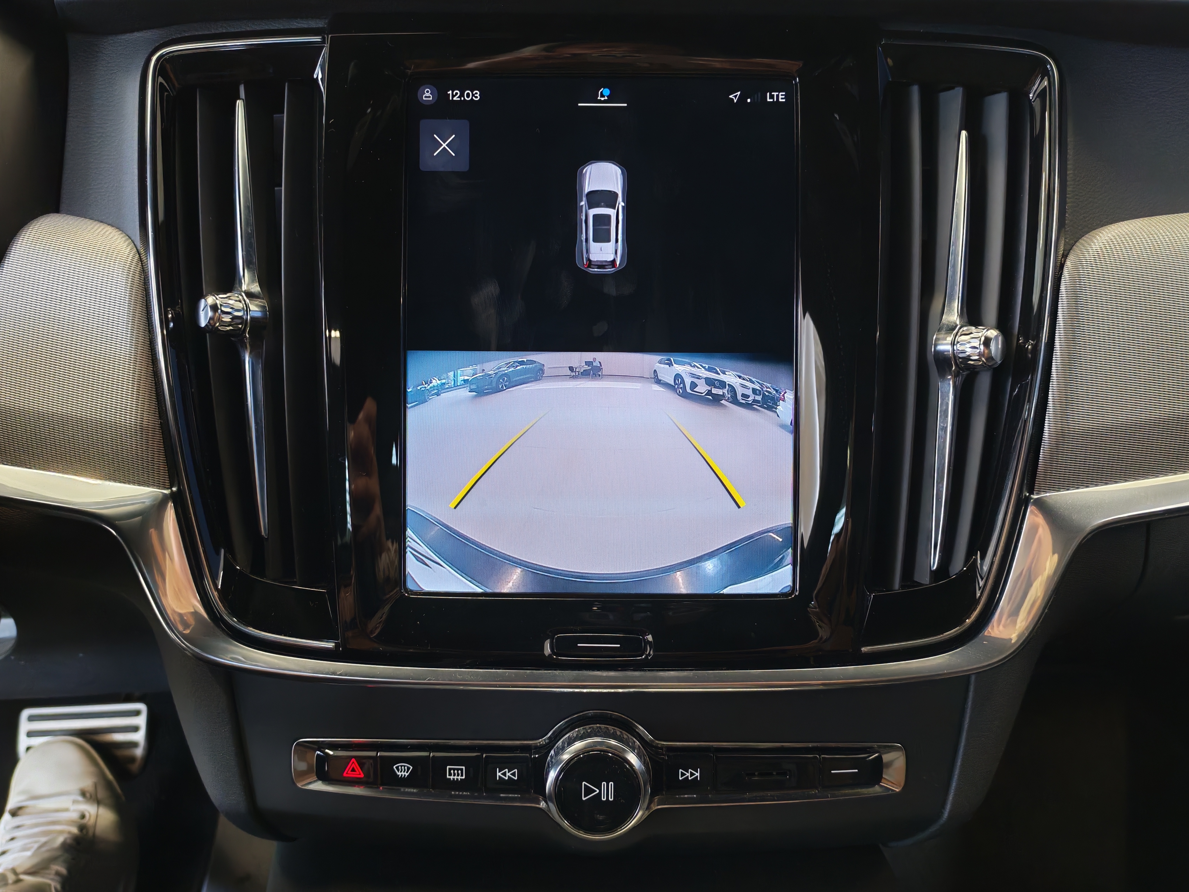 VOLVO V90 2022