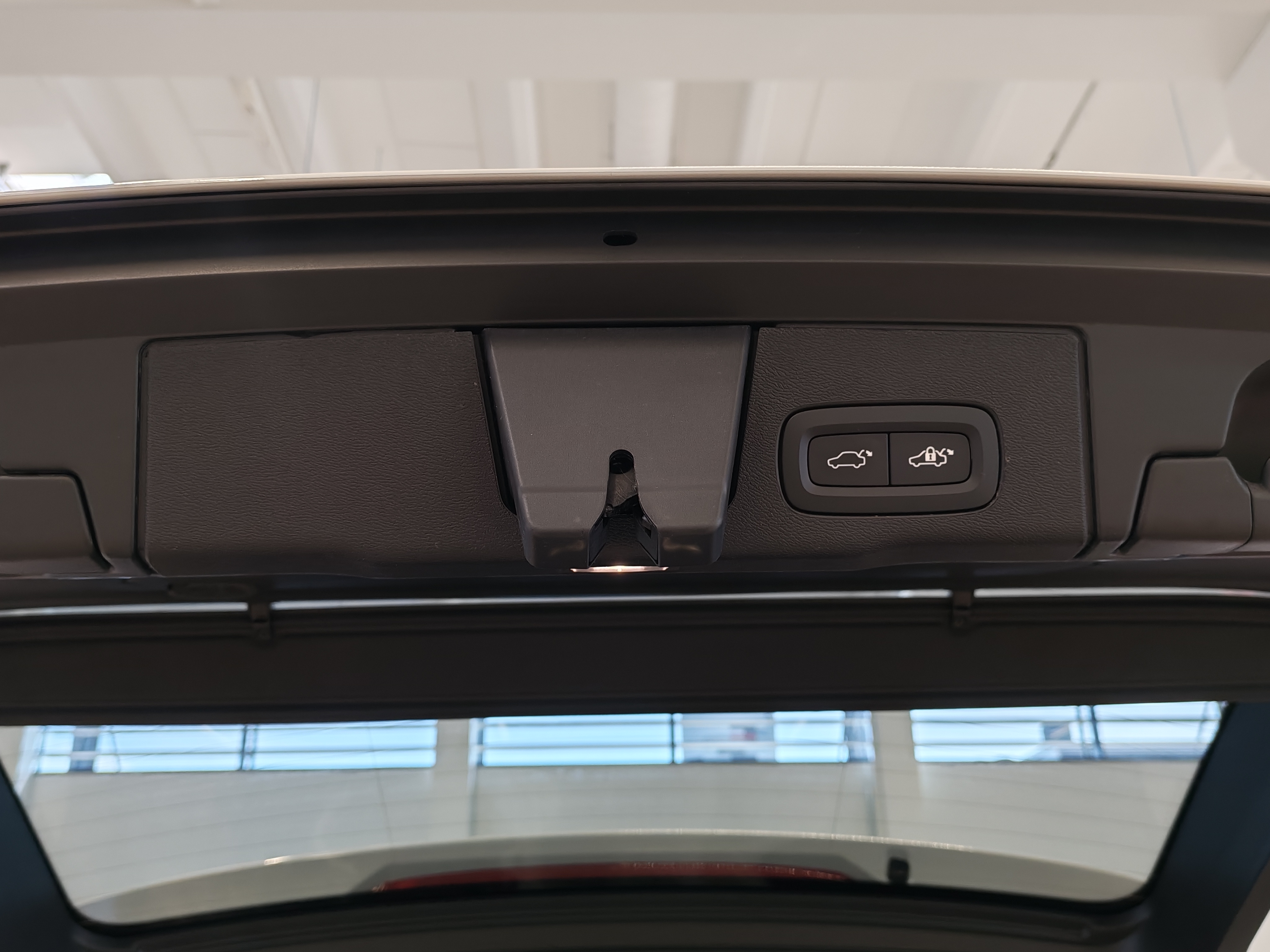 VOLVO XC60 2024