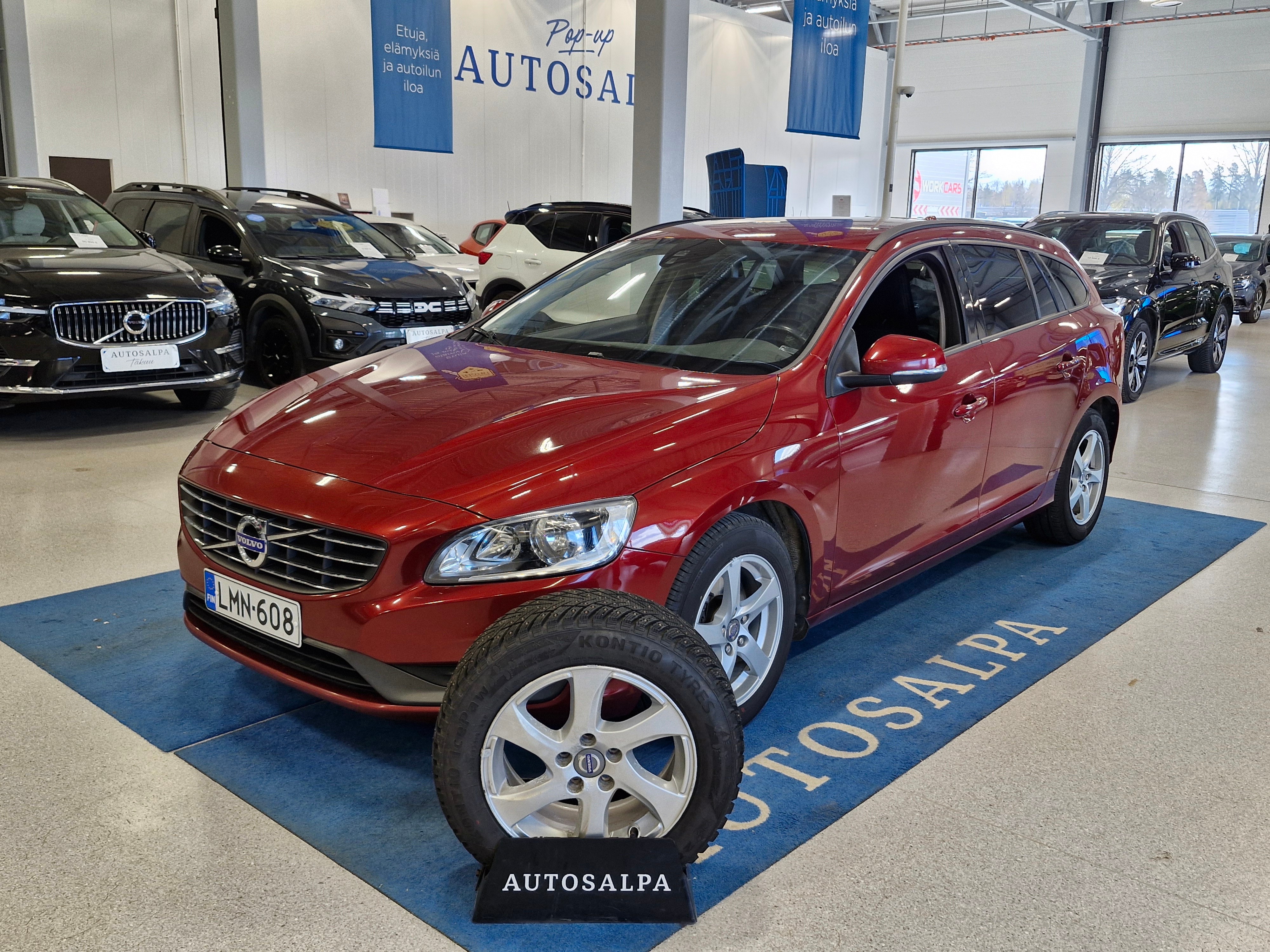VOLVO V60 2015