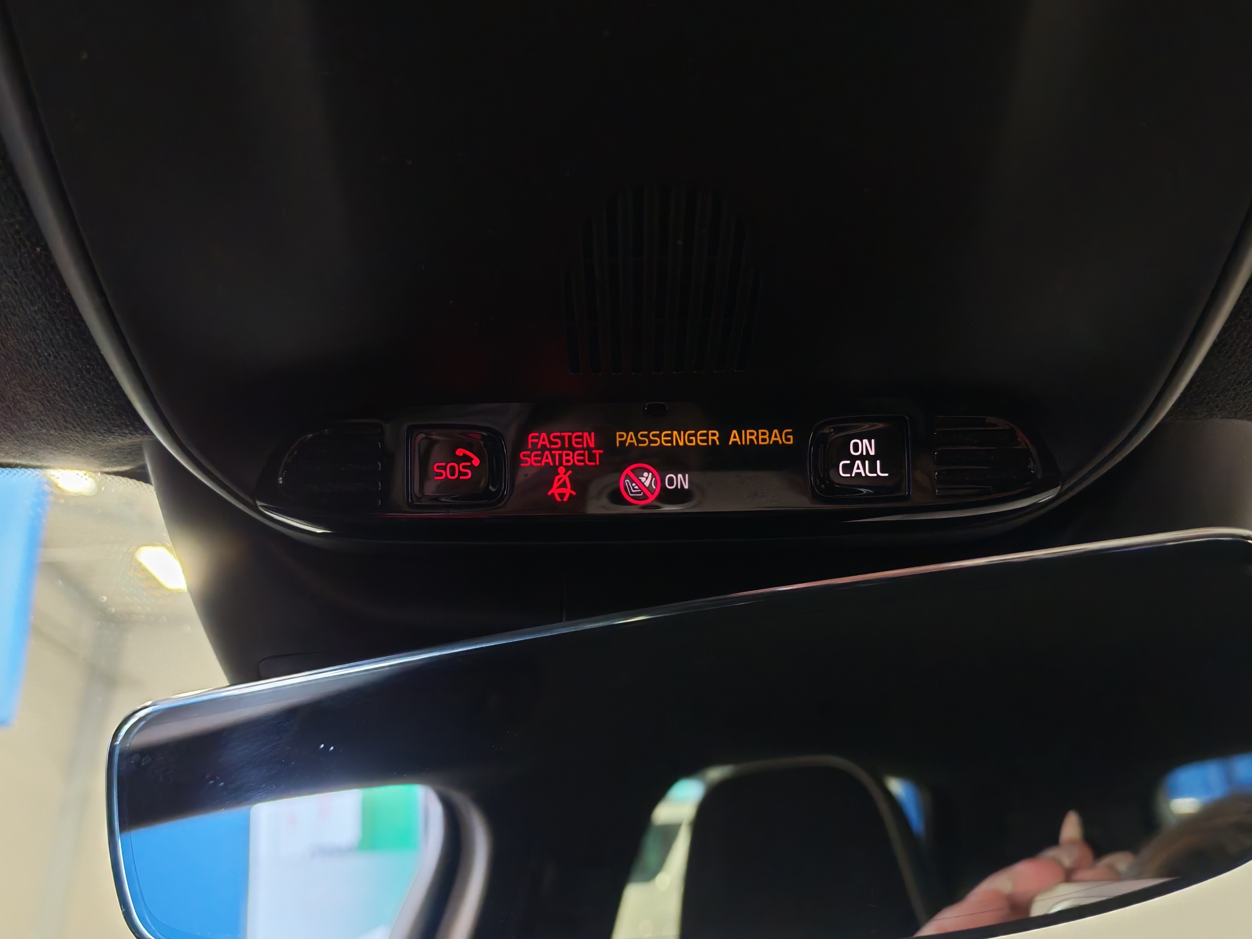 VOLVO XC40 2022