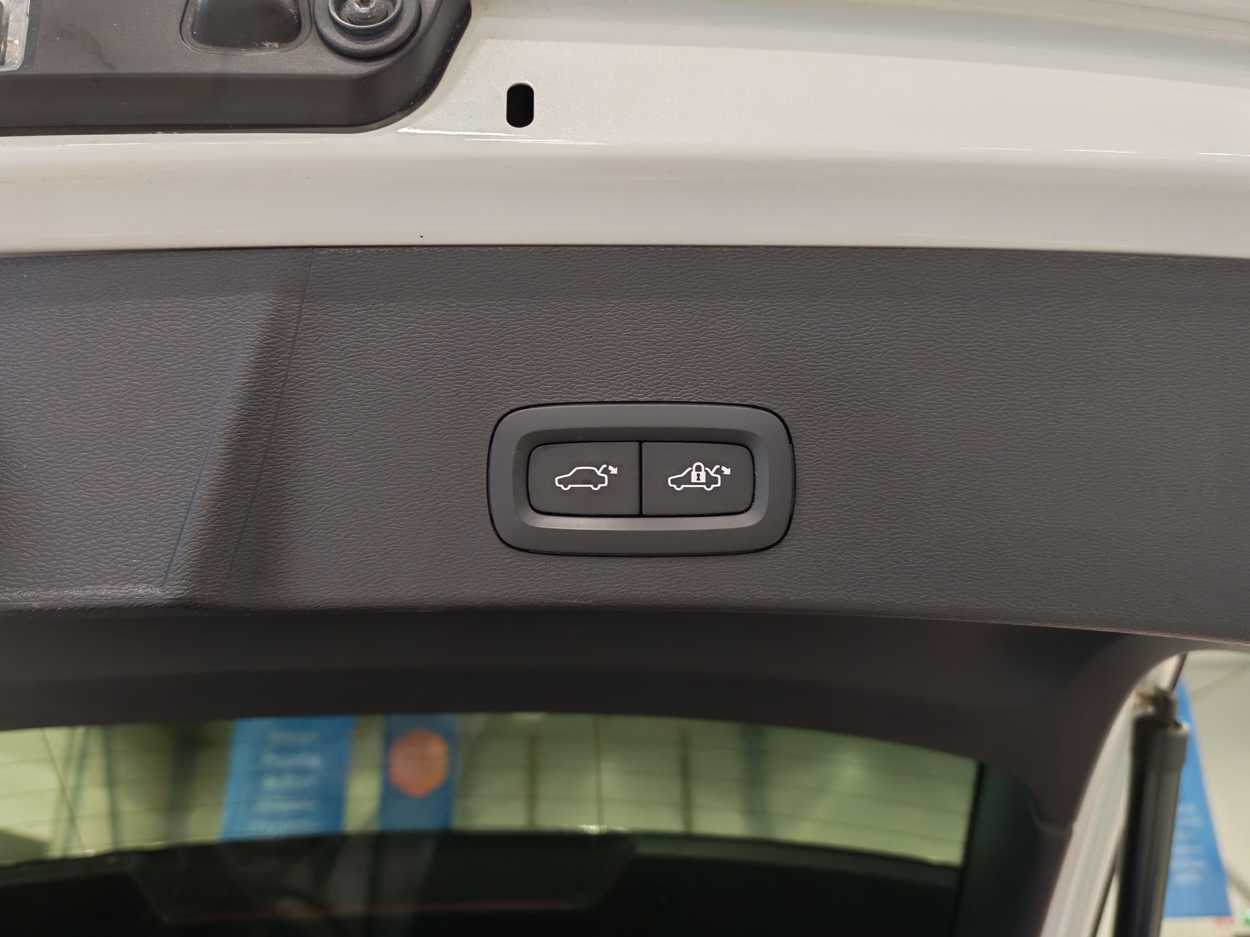 VOLVO XC40 2022