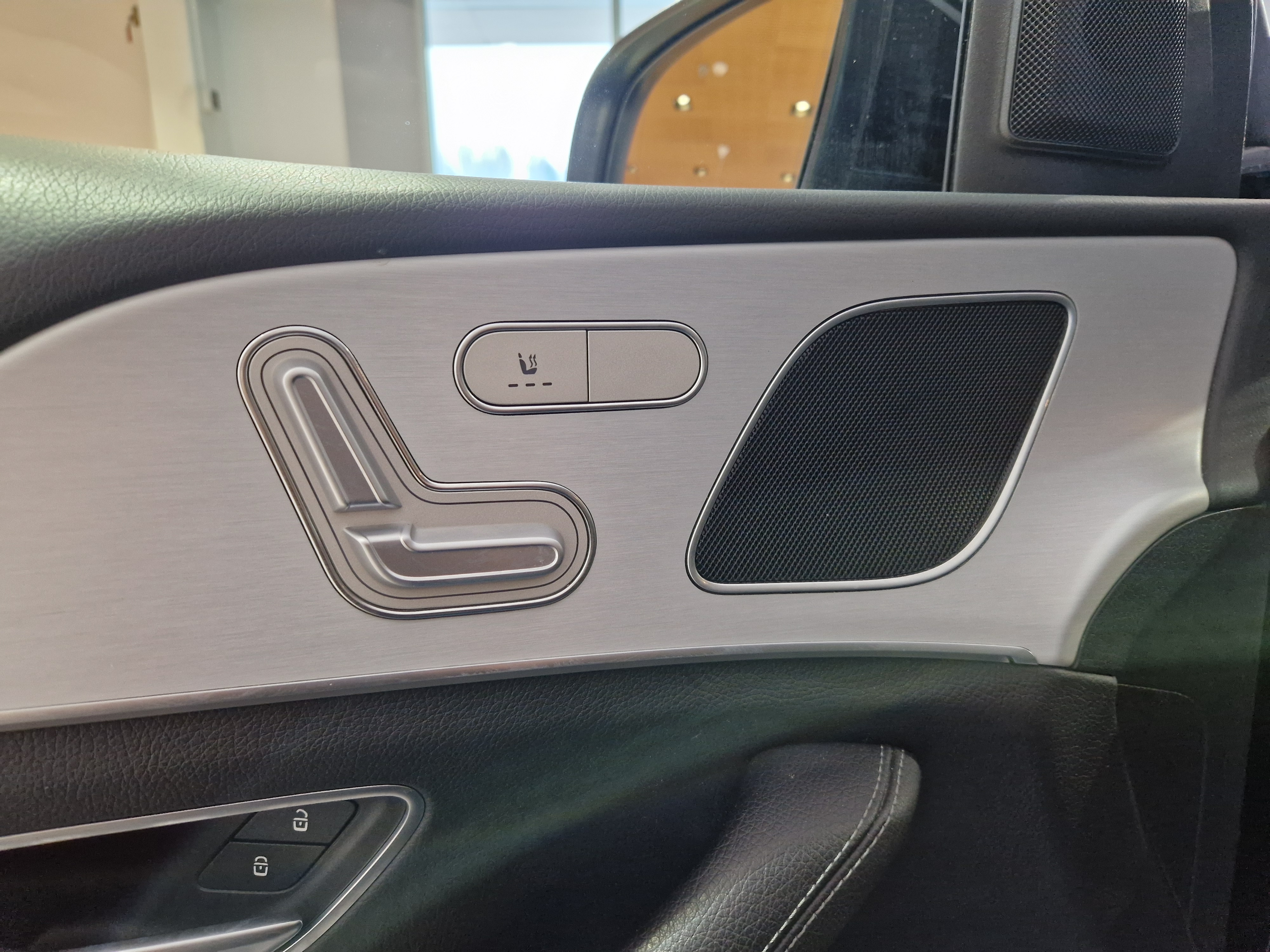 MERCEDES-BENZ GLE 2023
