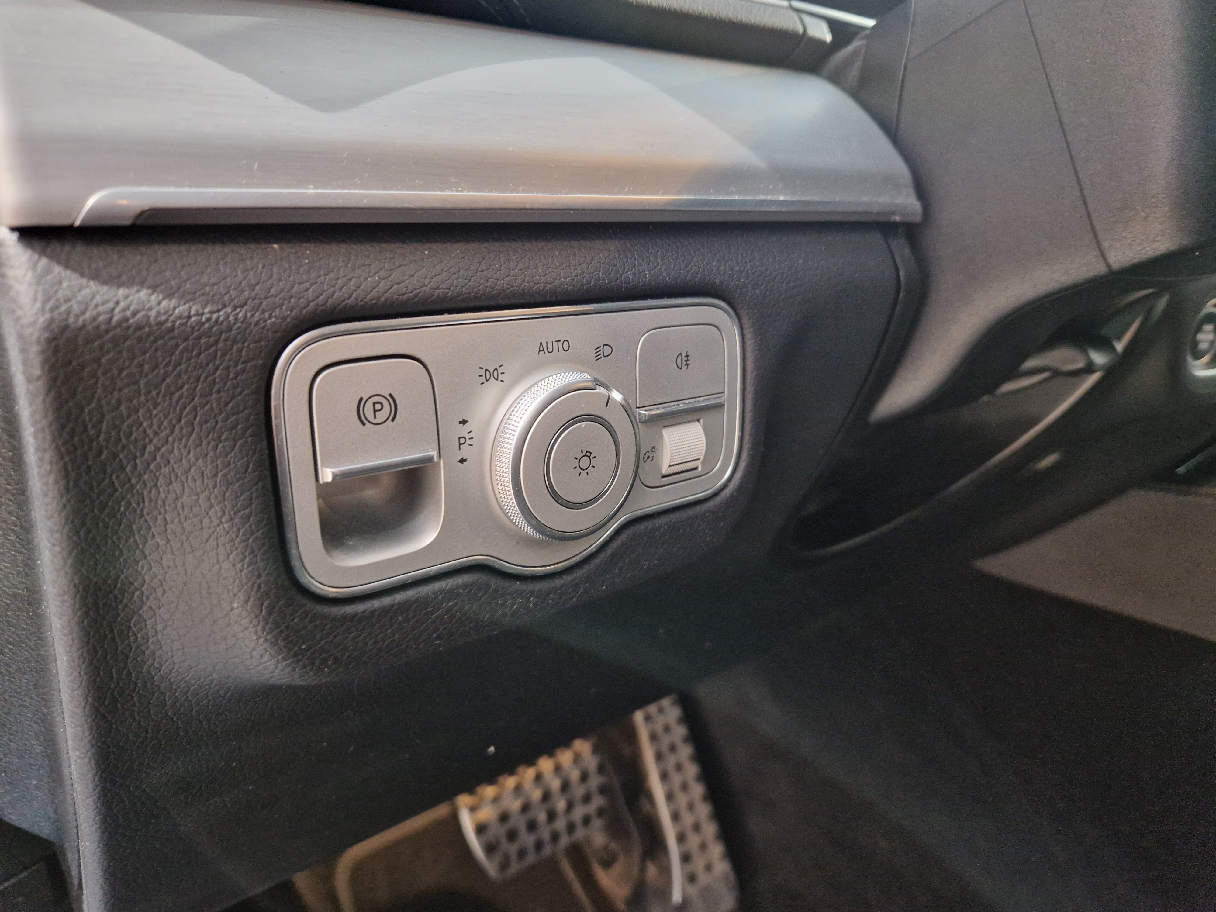 MERCEDES-BENZ GLE 2023