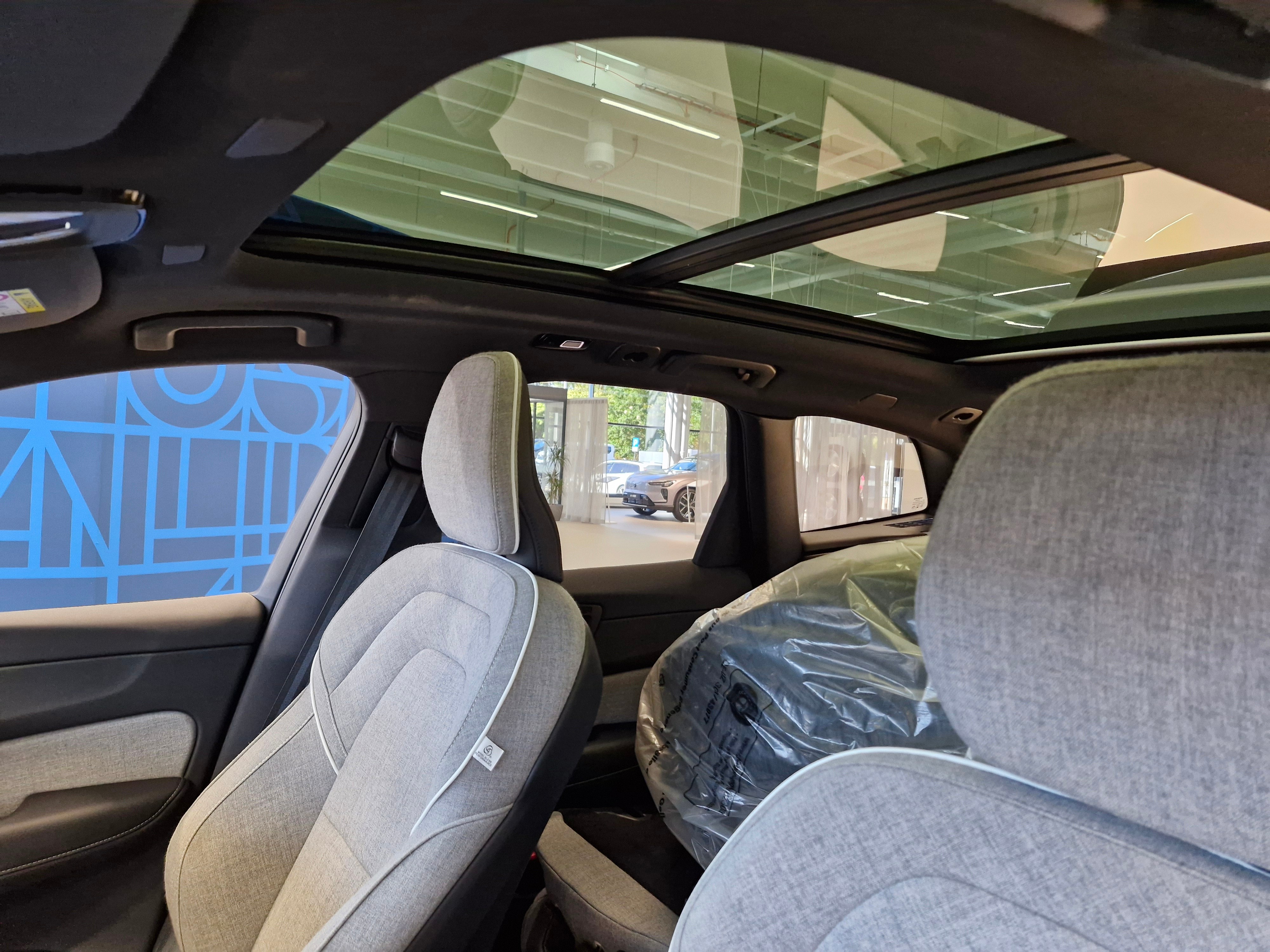 VOLVO XC60 2024
