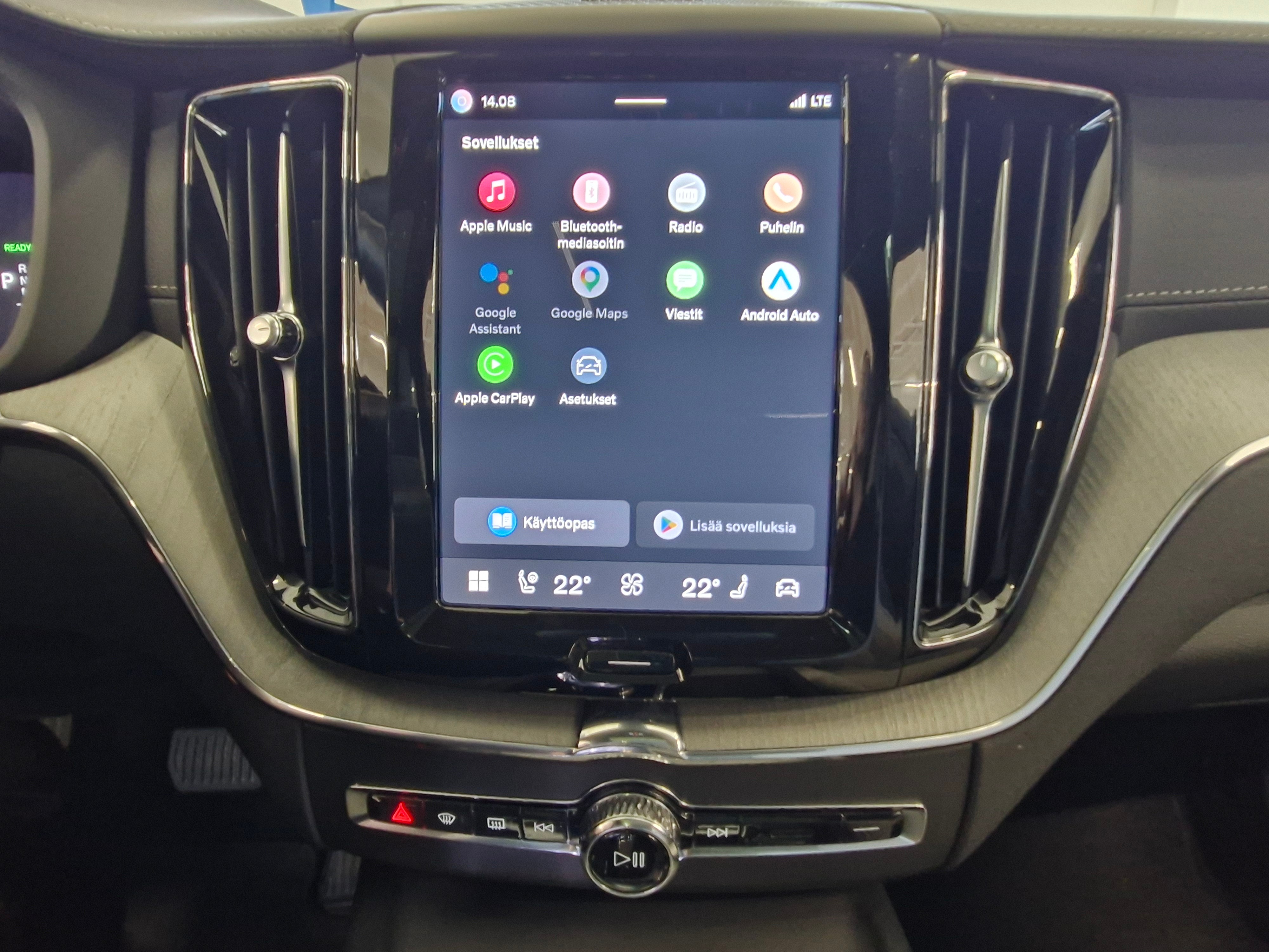 VOLVO XC60 2024