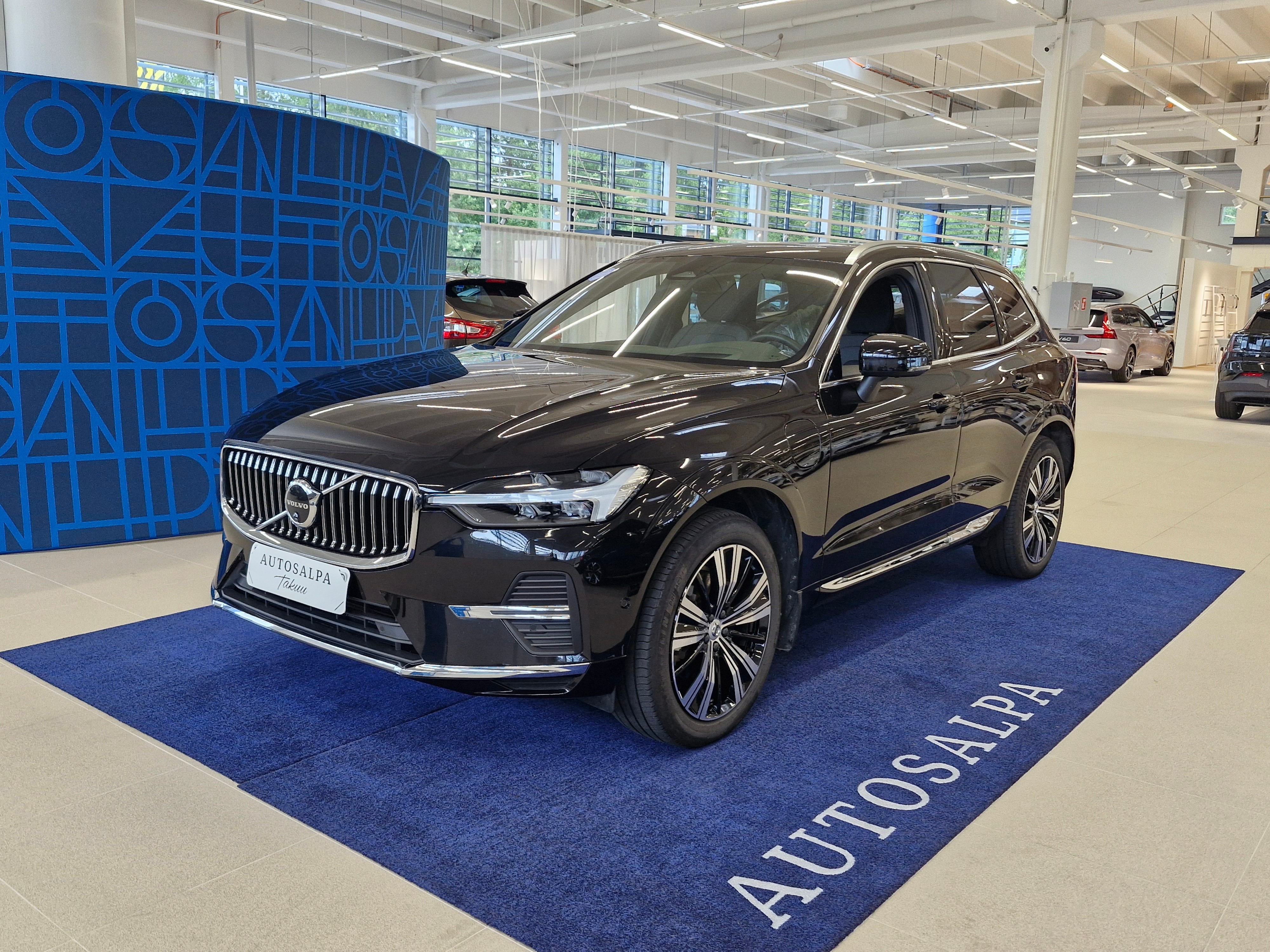 VOLVO XC60 2024