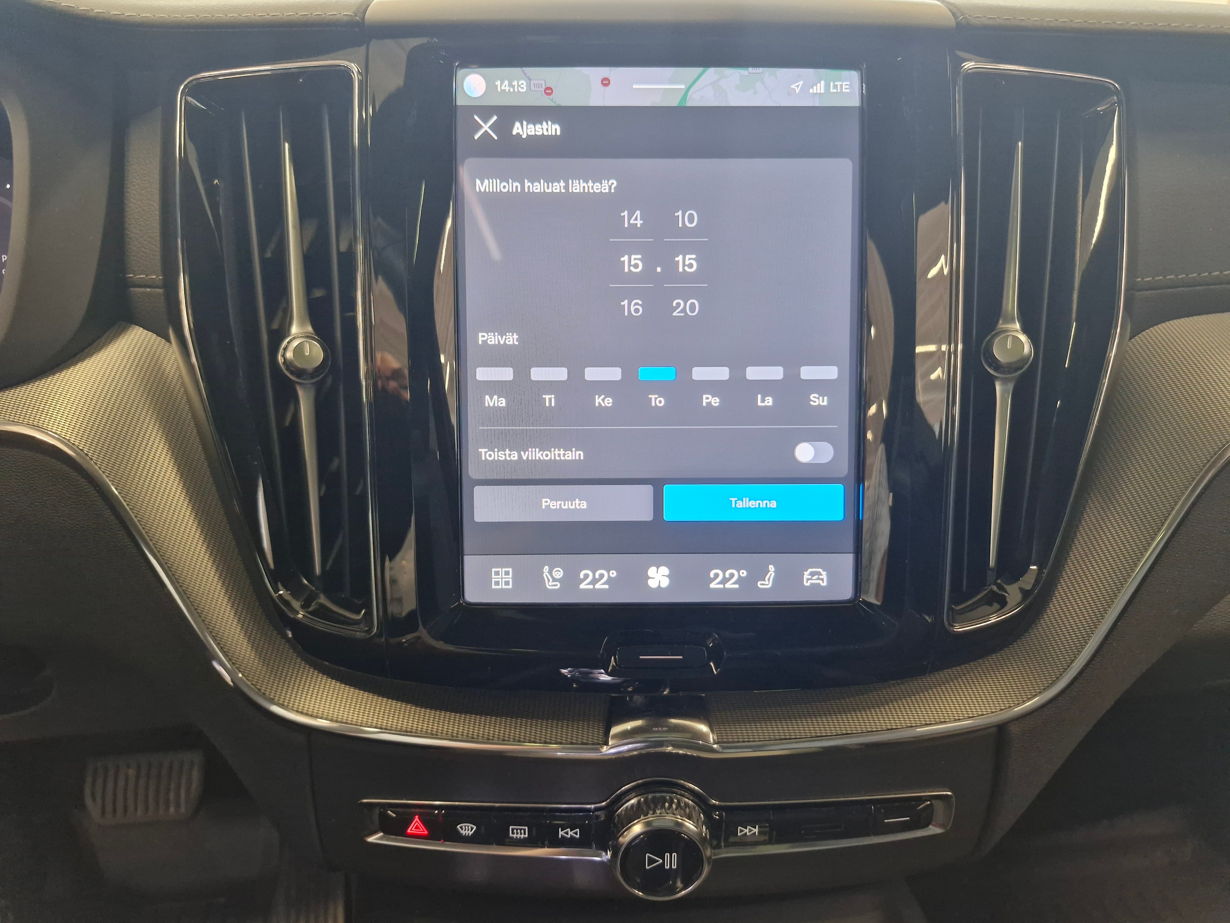 VOLVO XC60 2024