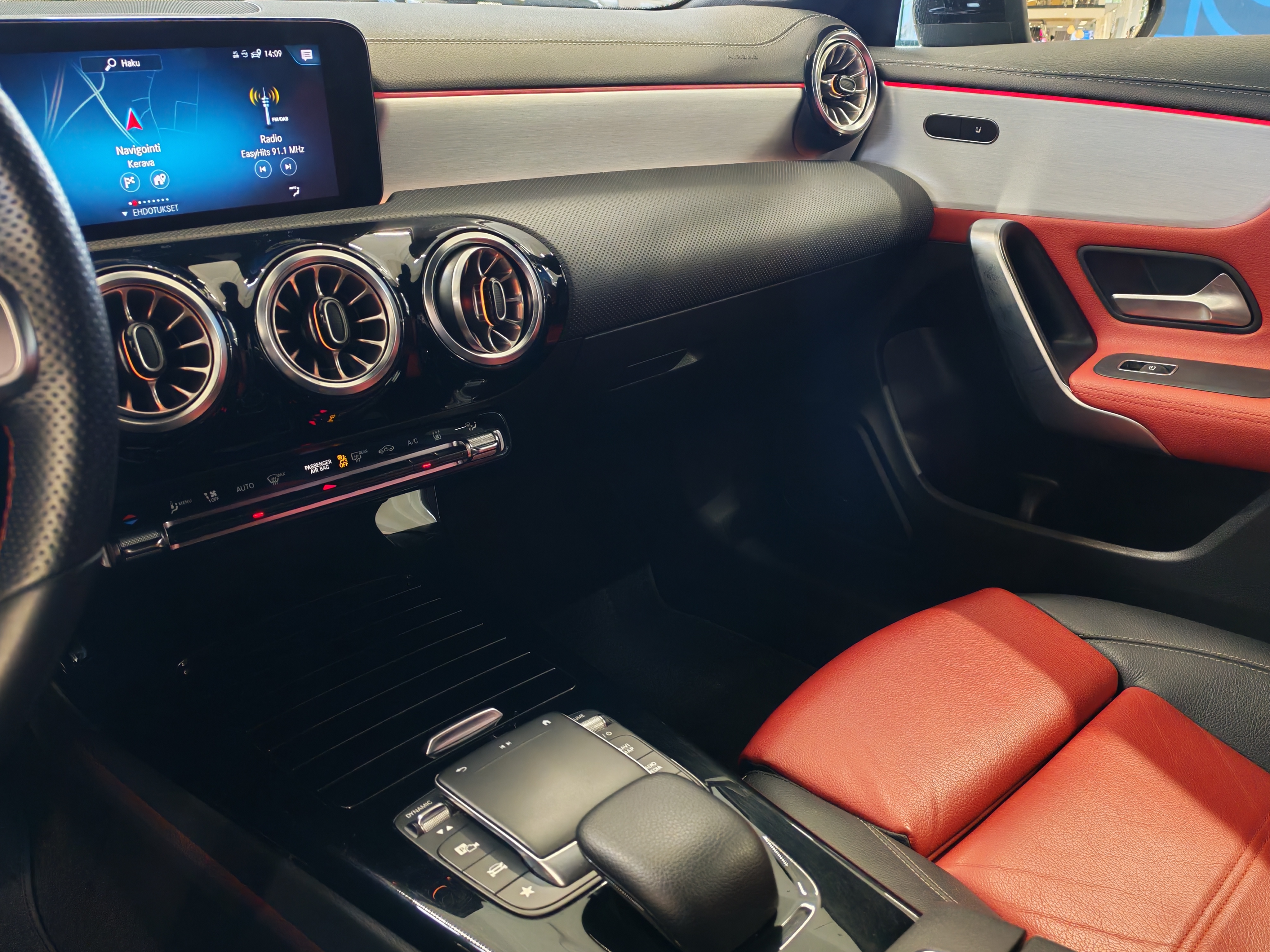 MERCEDES-BENZ CLA 2021