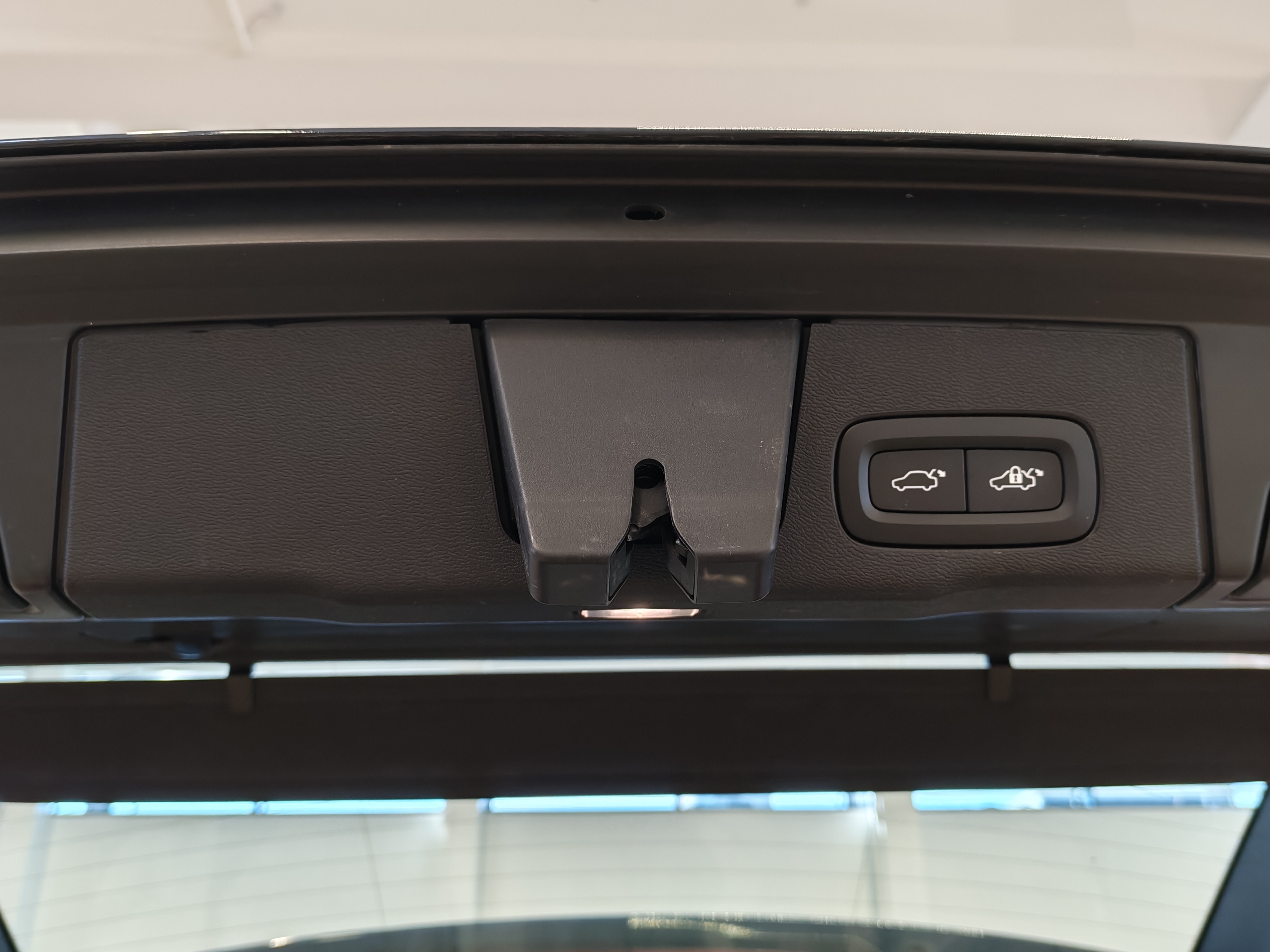 VOLVO XC60 2024