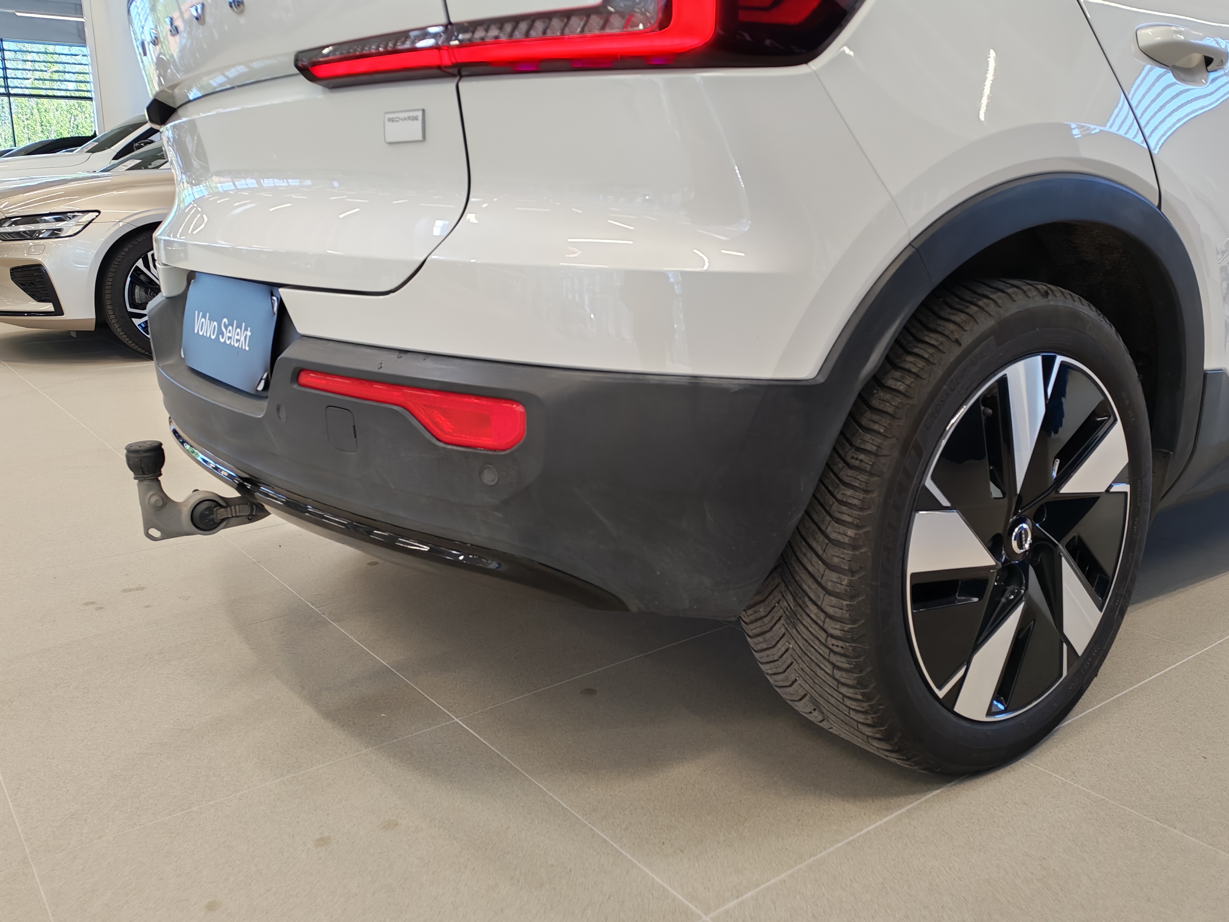 VOLVO C40 2024