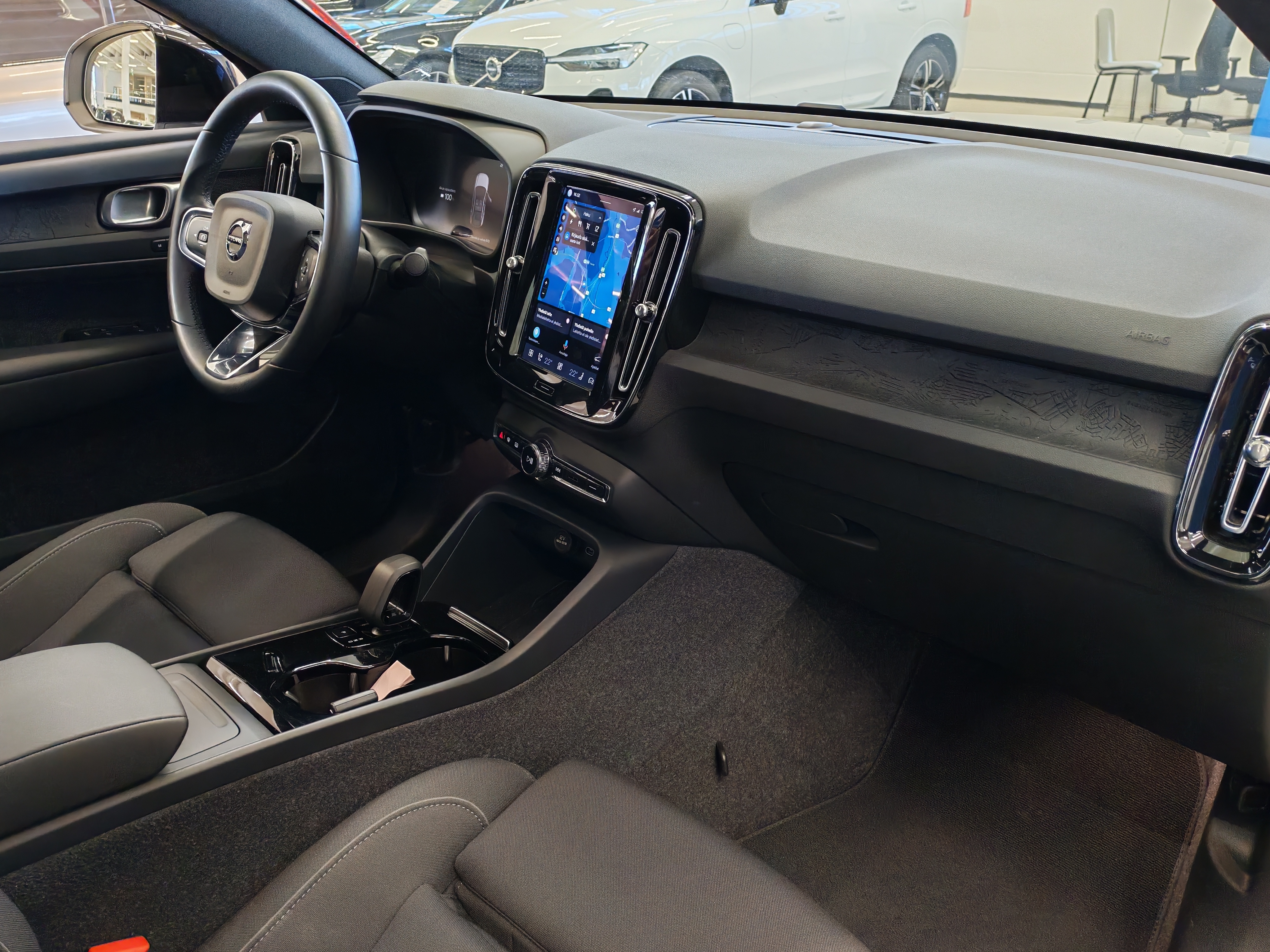 VOLVO C40 2024