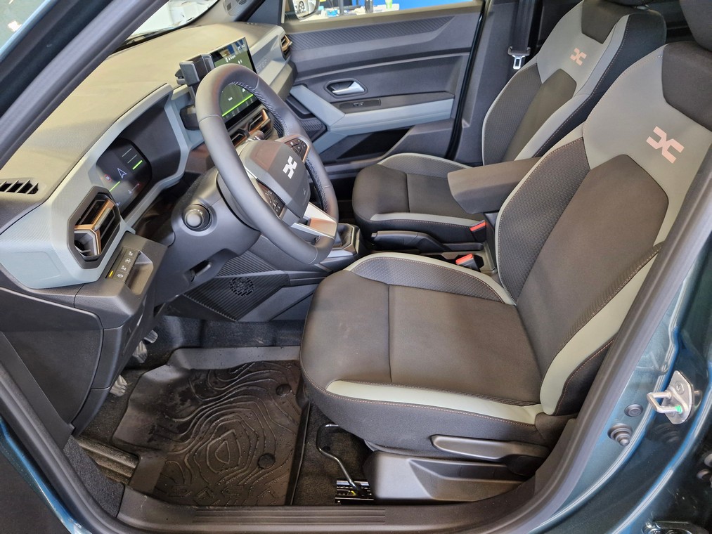 DACIA DUSTER 2025