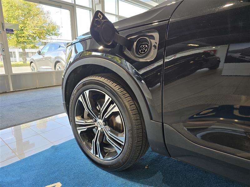 VOLVO XC40 2021
