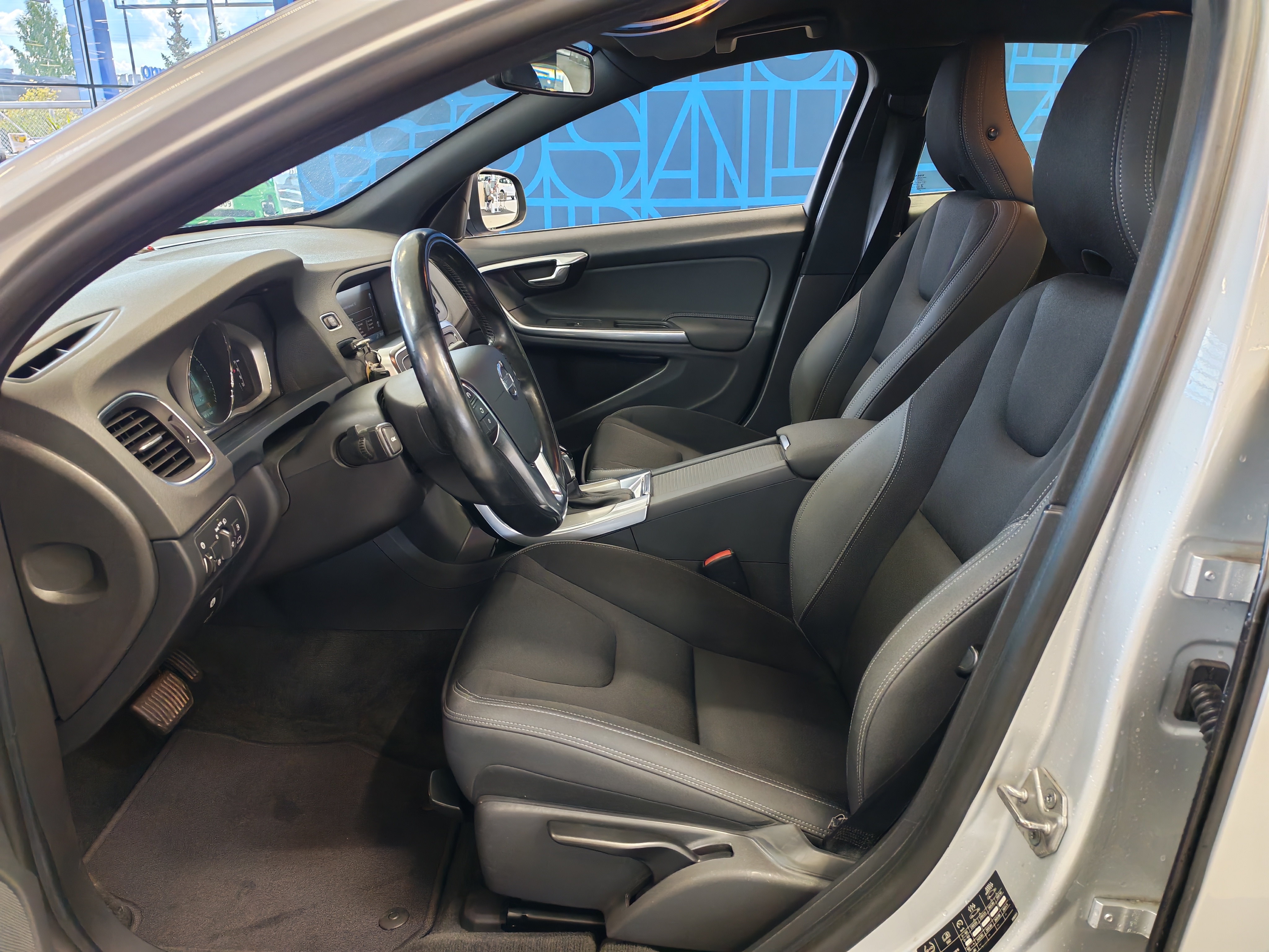 VOLVO S60 2014