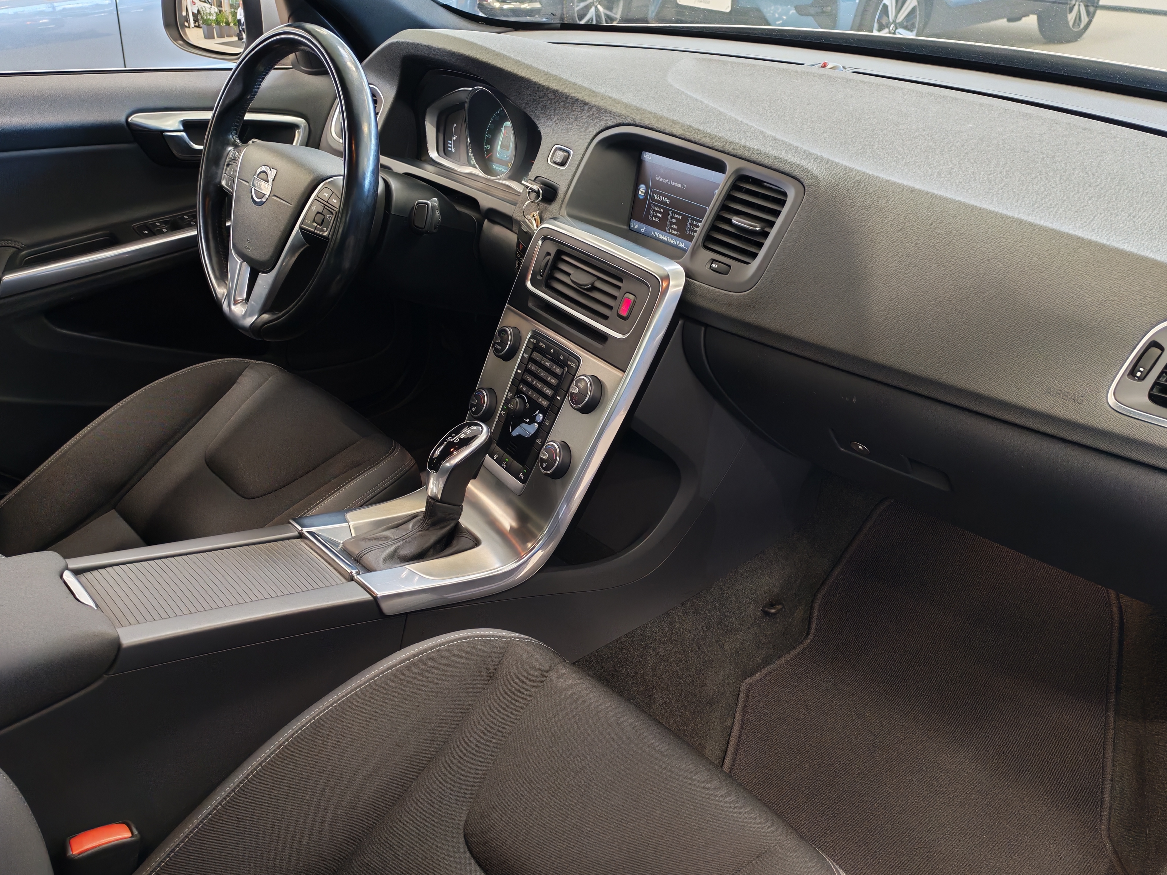 VOLVO S60 2014