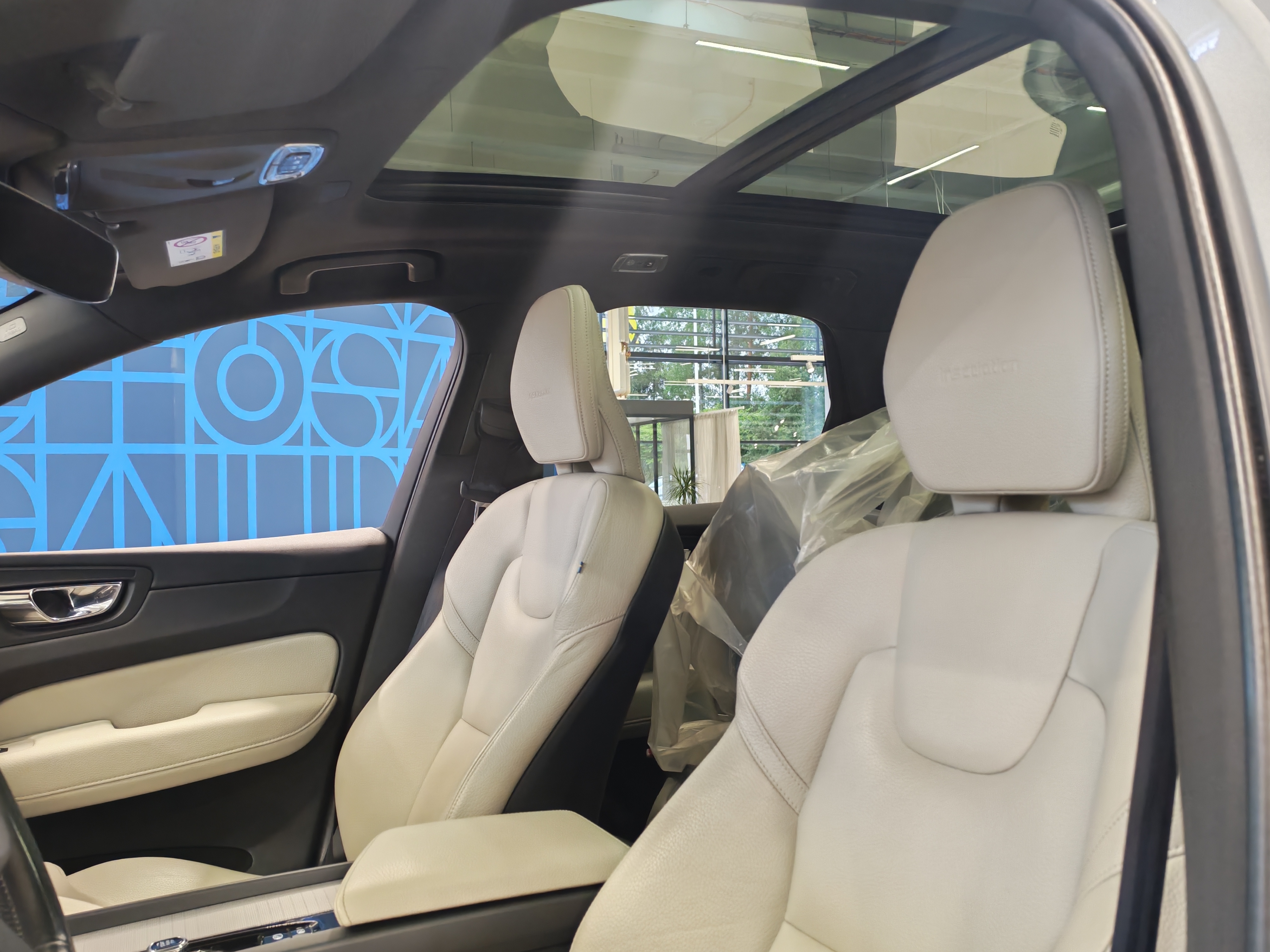 VOLVO XC60 2019