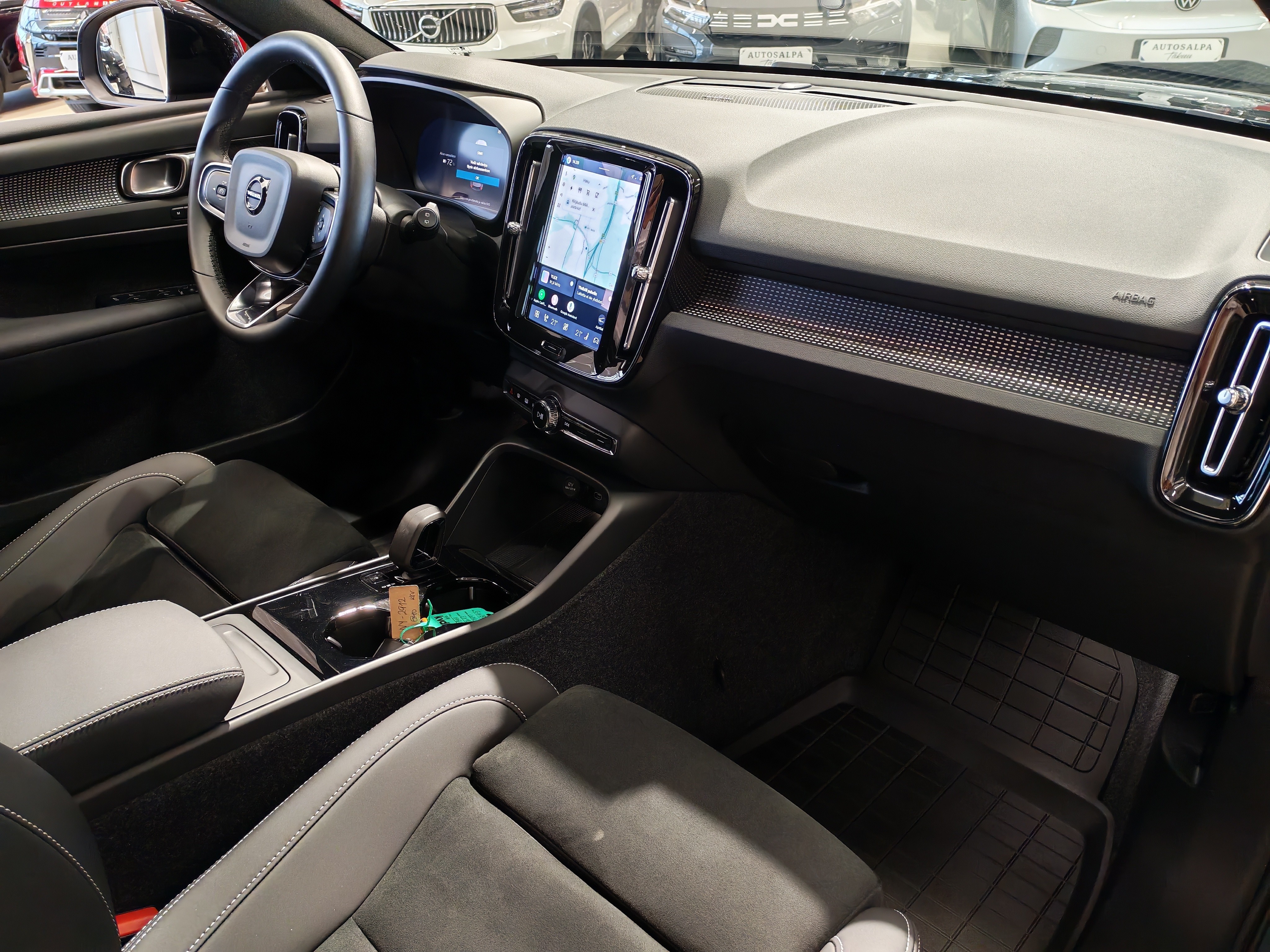 VOLVO EX40 2026