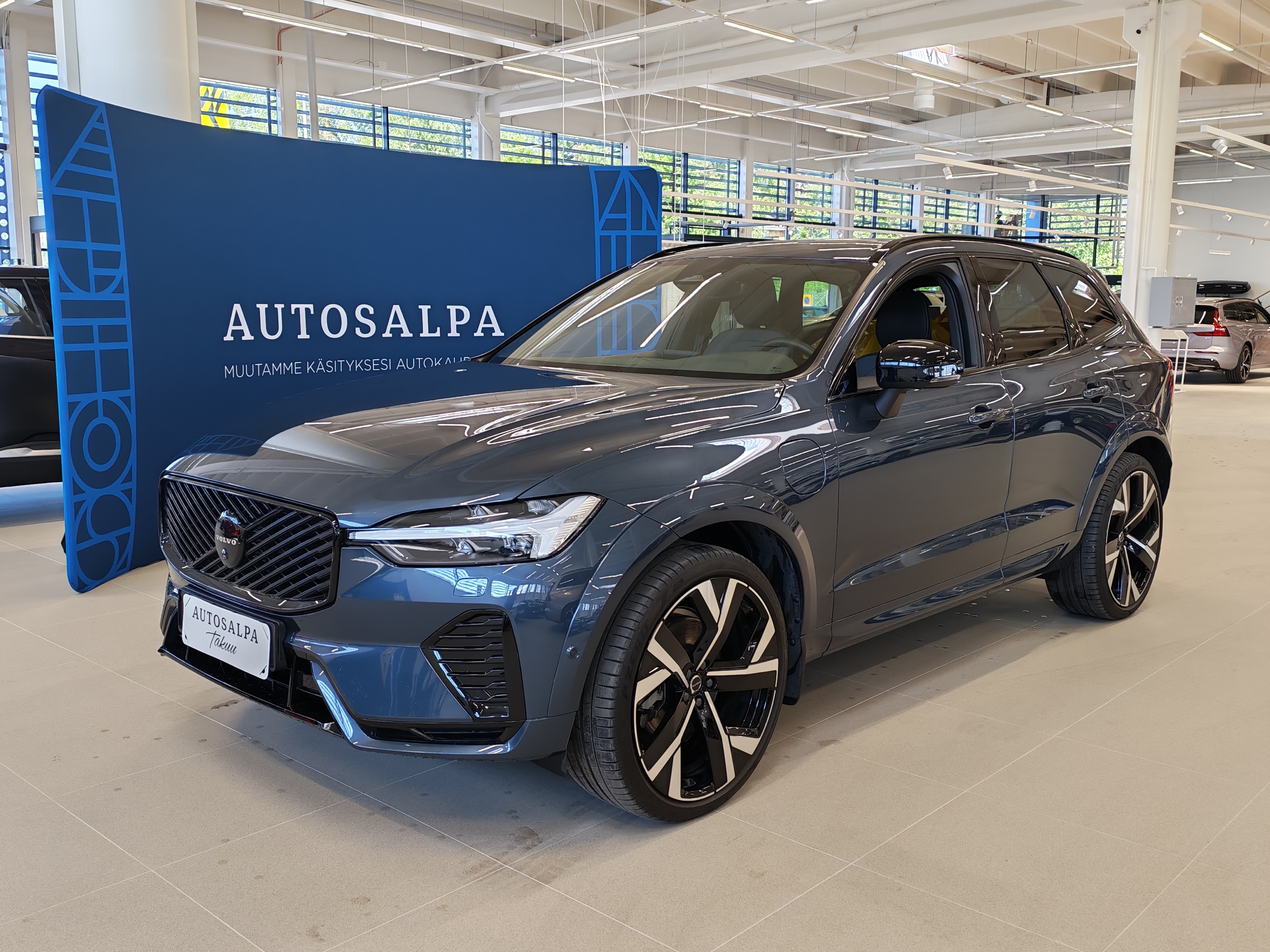 VOLVO XC60 2026