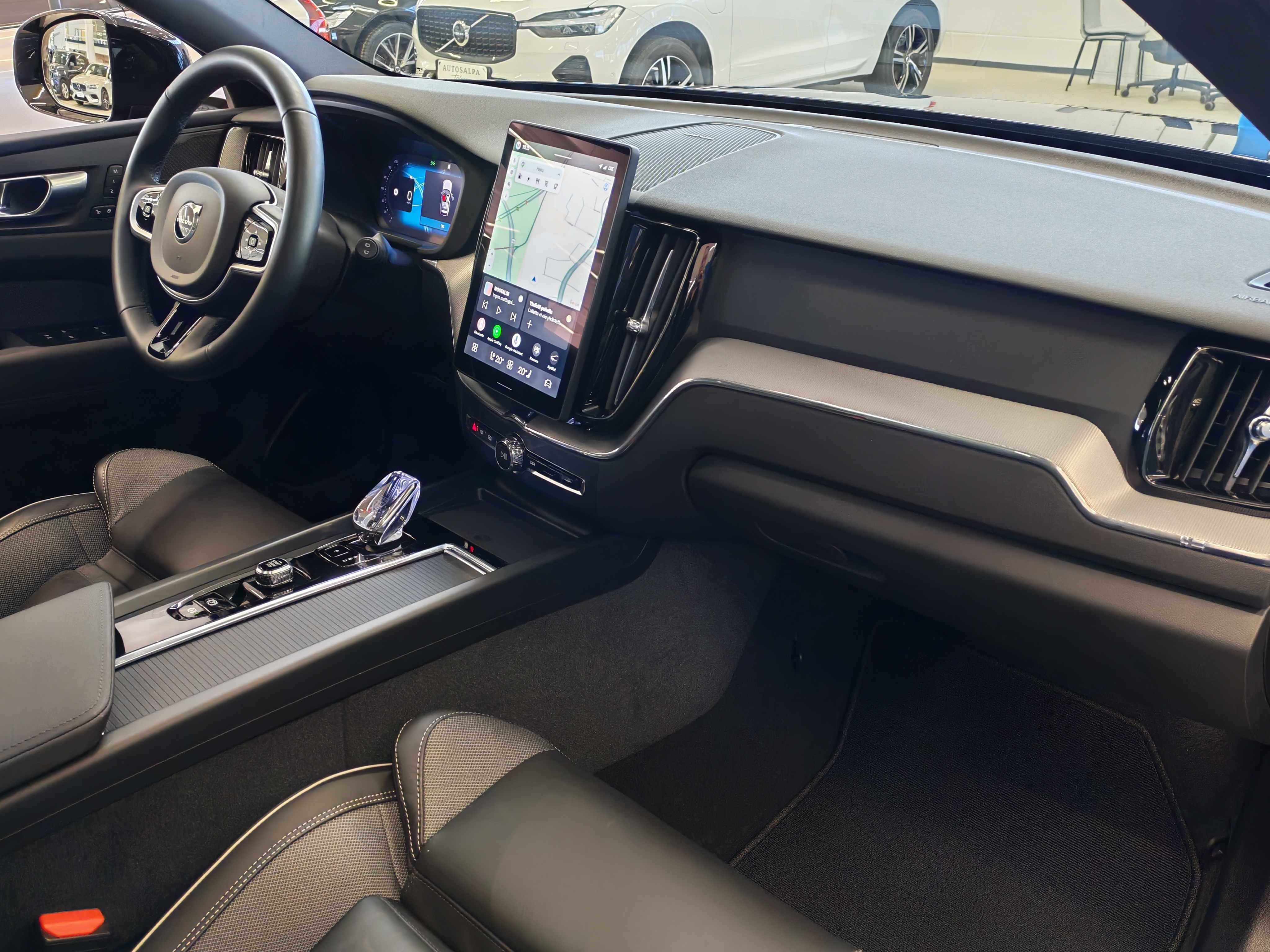 VOLVO XC60 2026