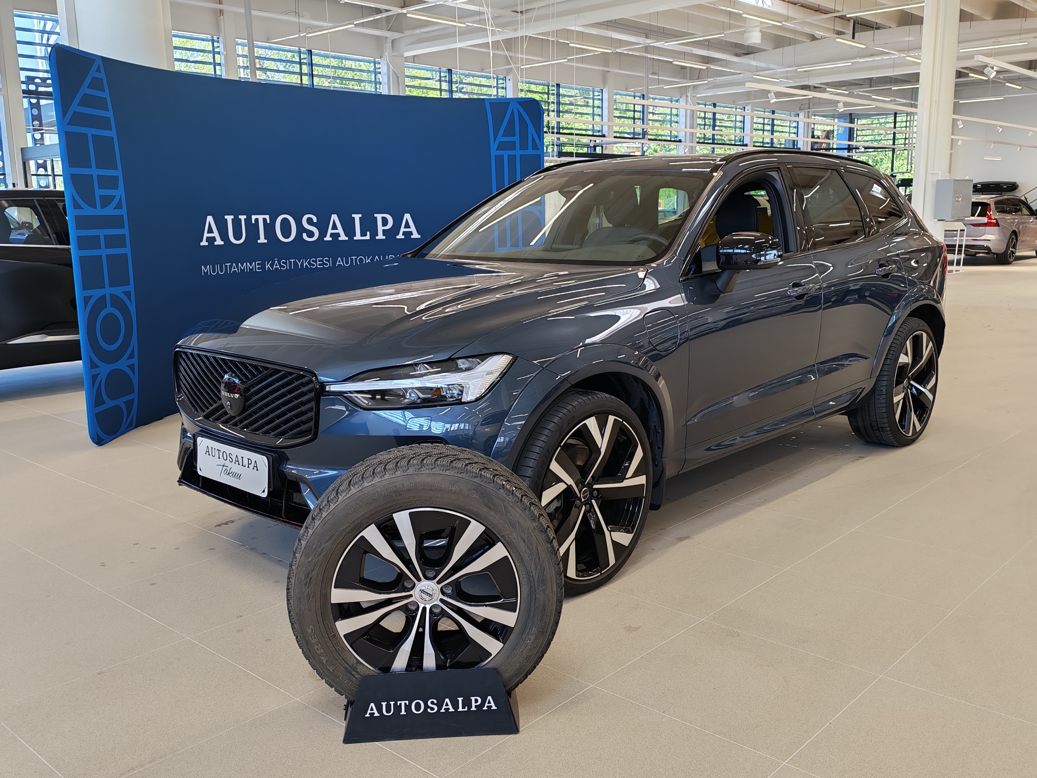 VOLVO XC60 2026