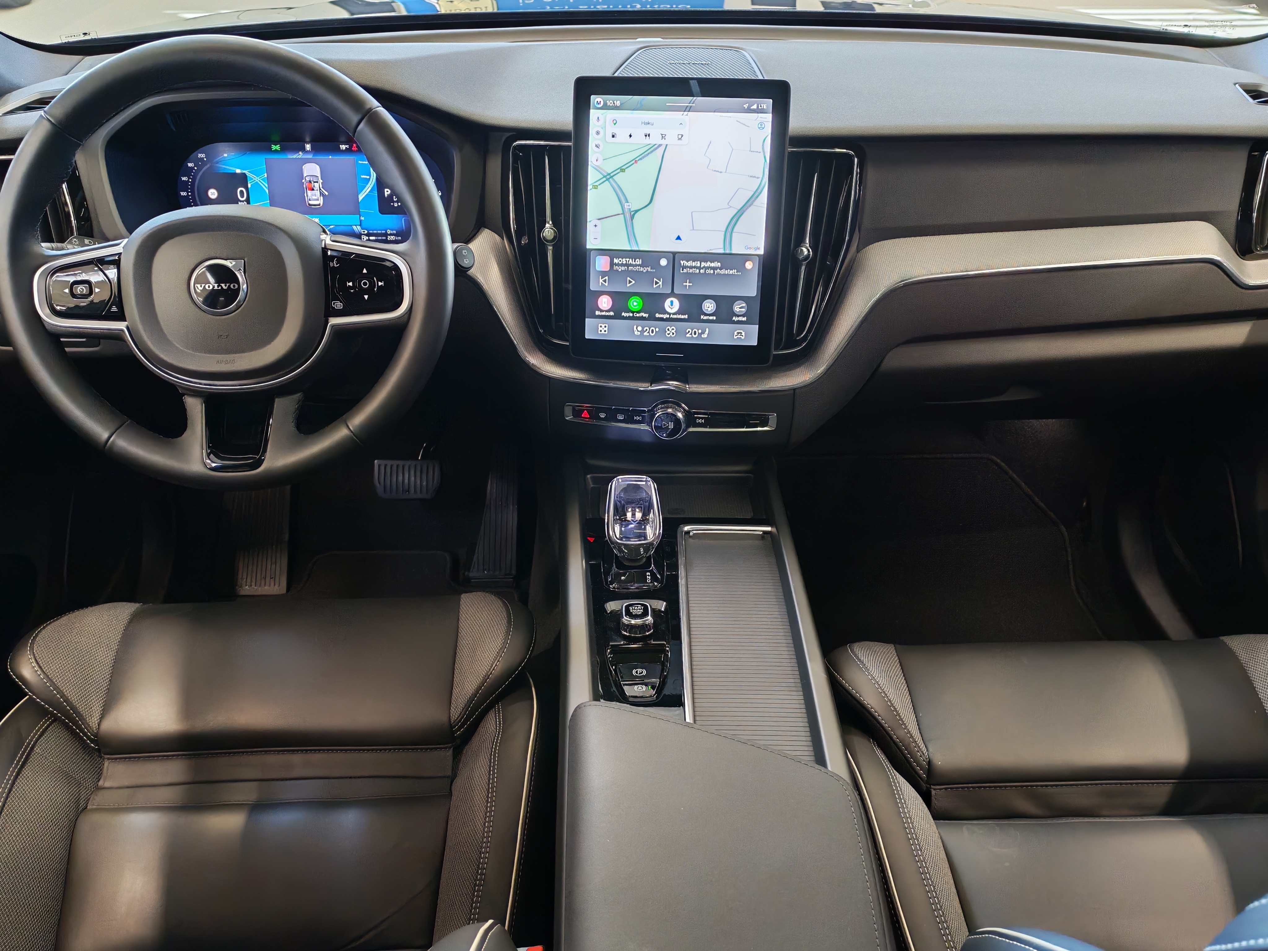 VOLVO XC60 2026