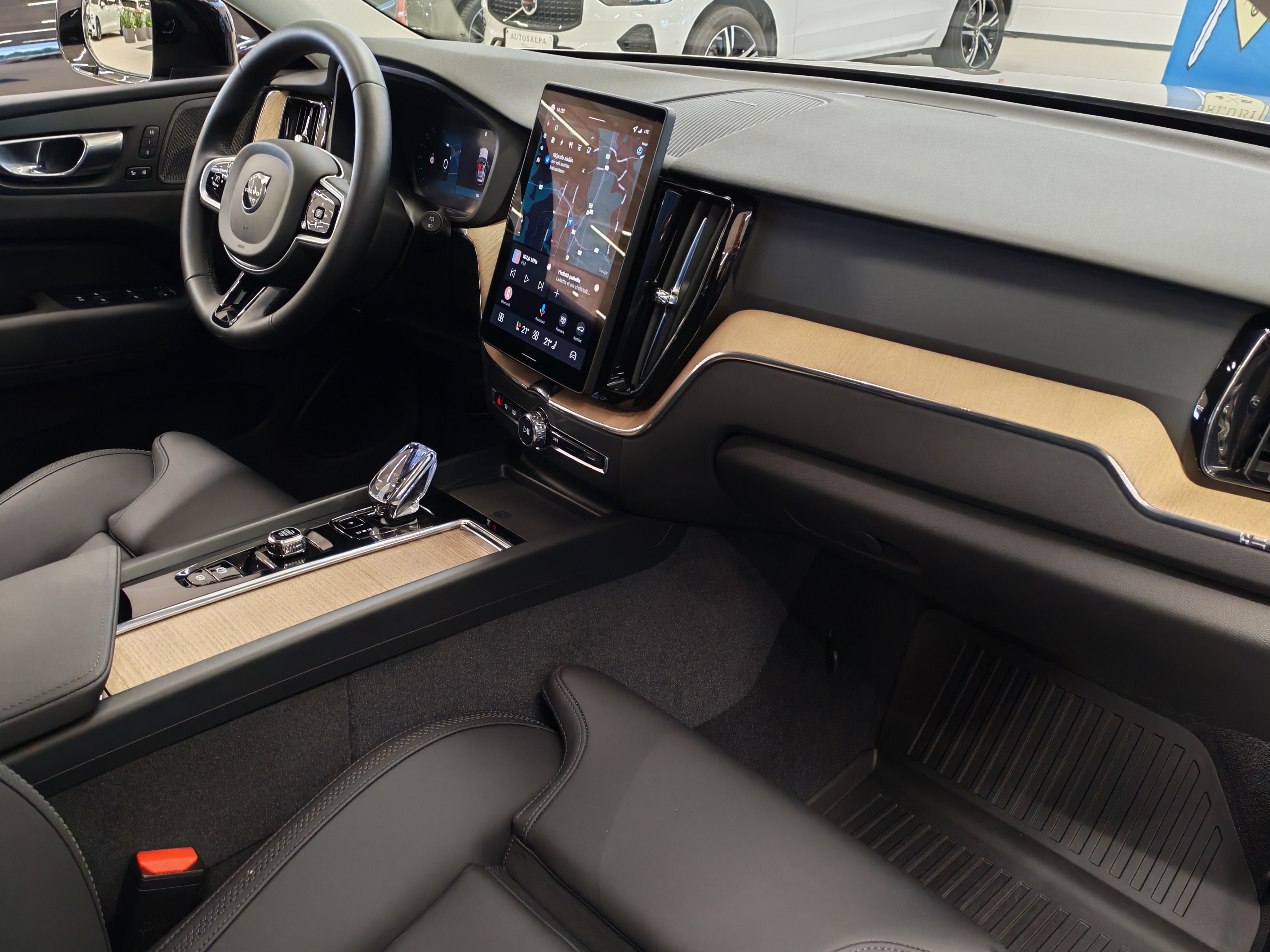 VOLVO XC60 2026