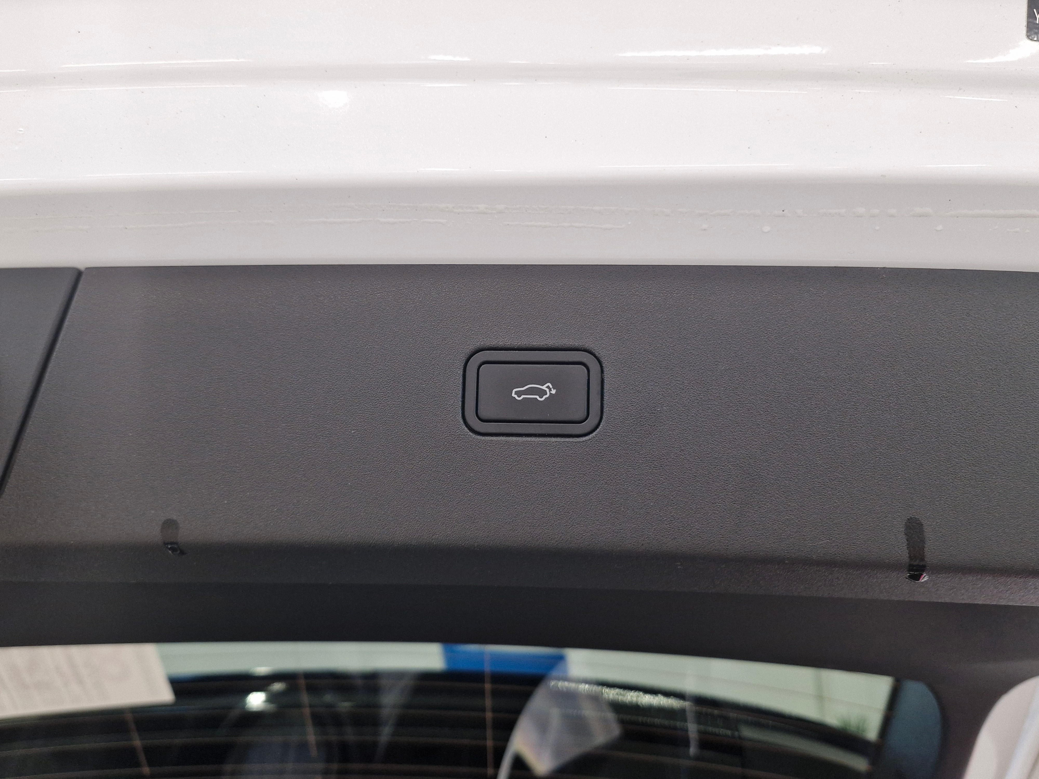 VOLVO EX30 2025