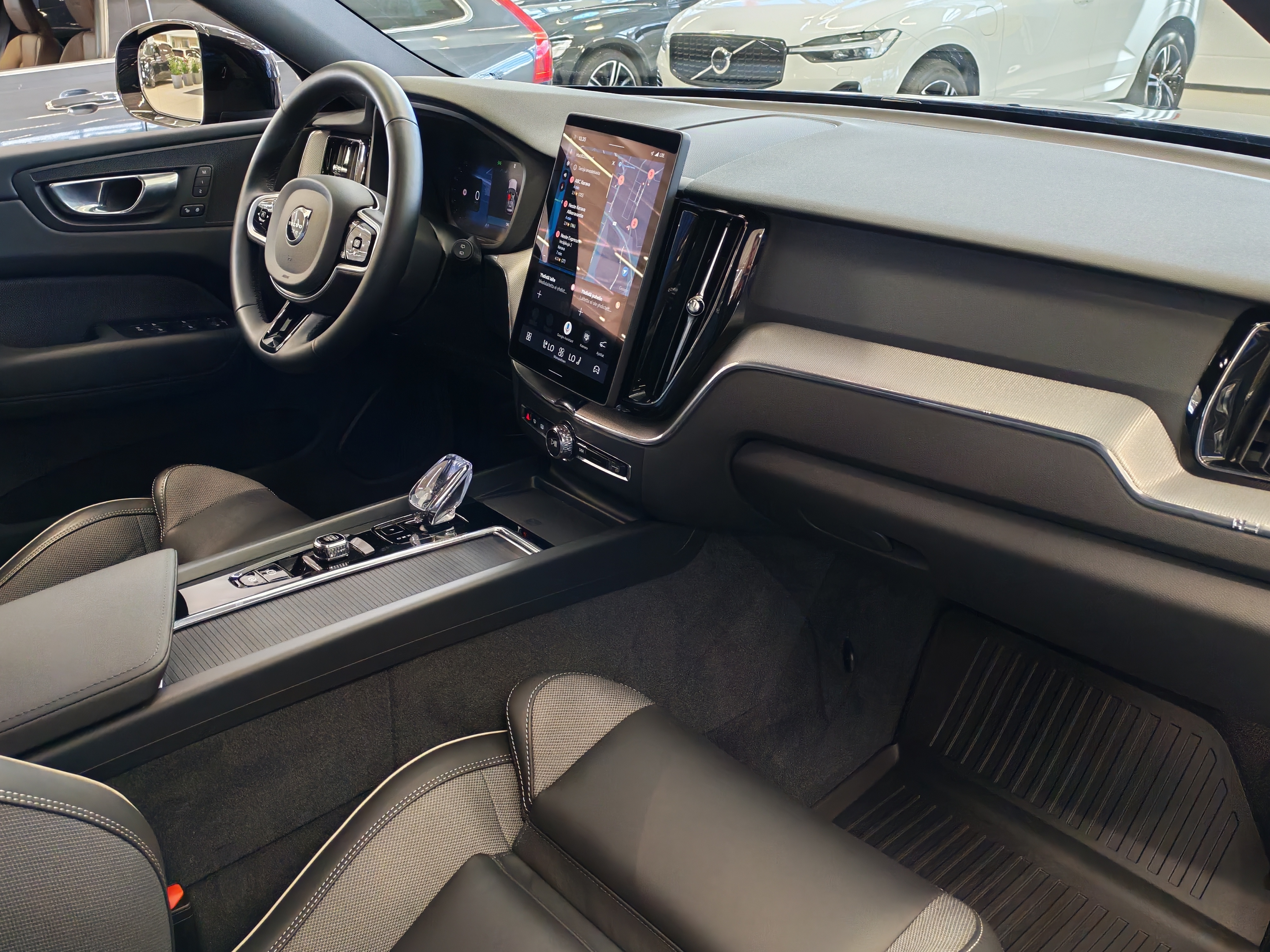 VOLVO XC60 2026