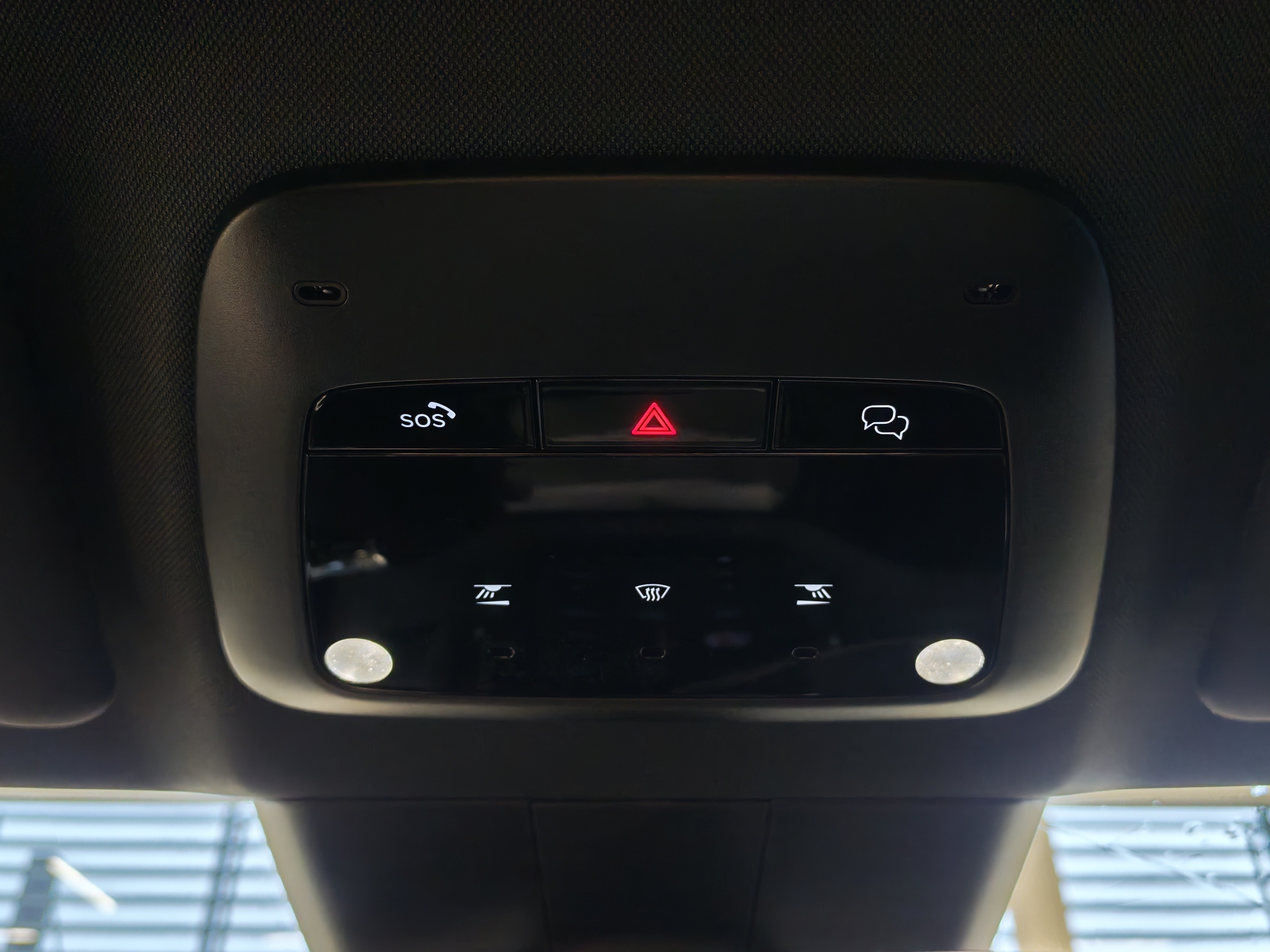 VOLVO EX30 2025
