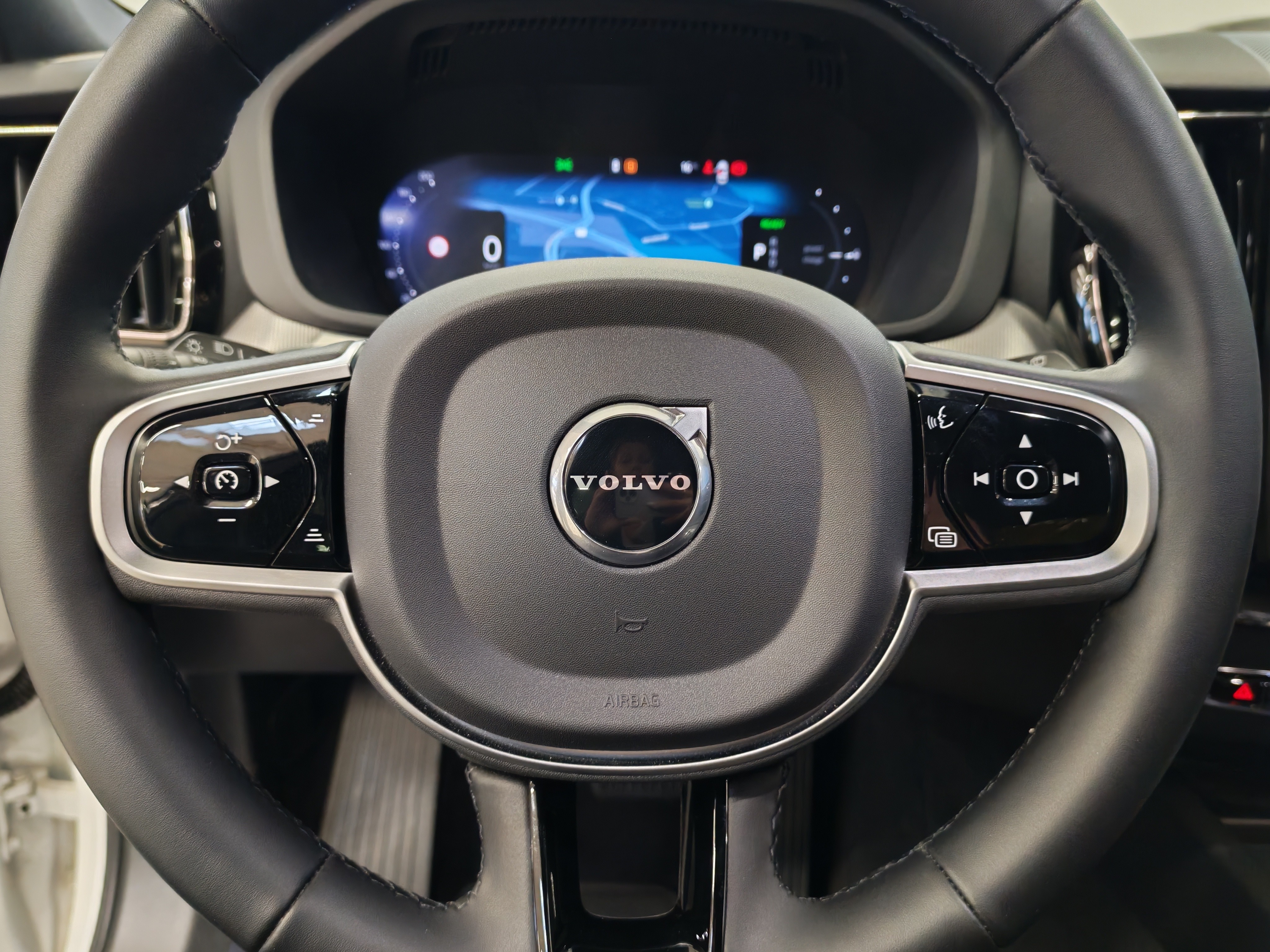 VOLVO XC60 2026