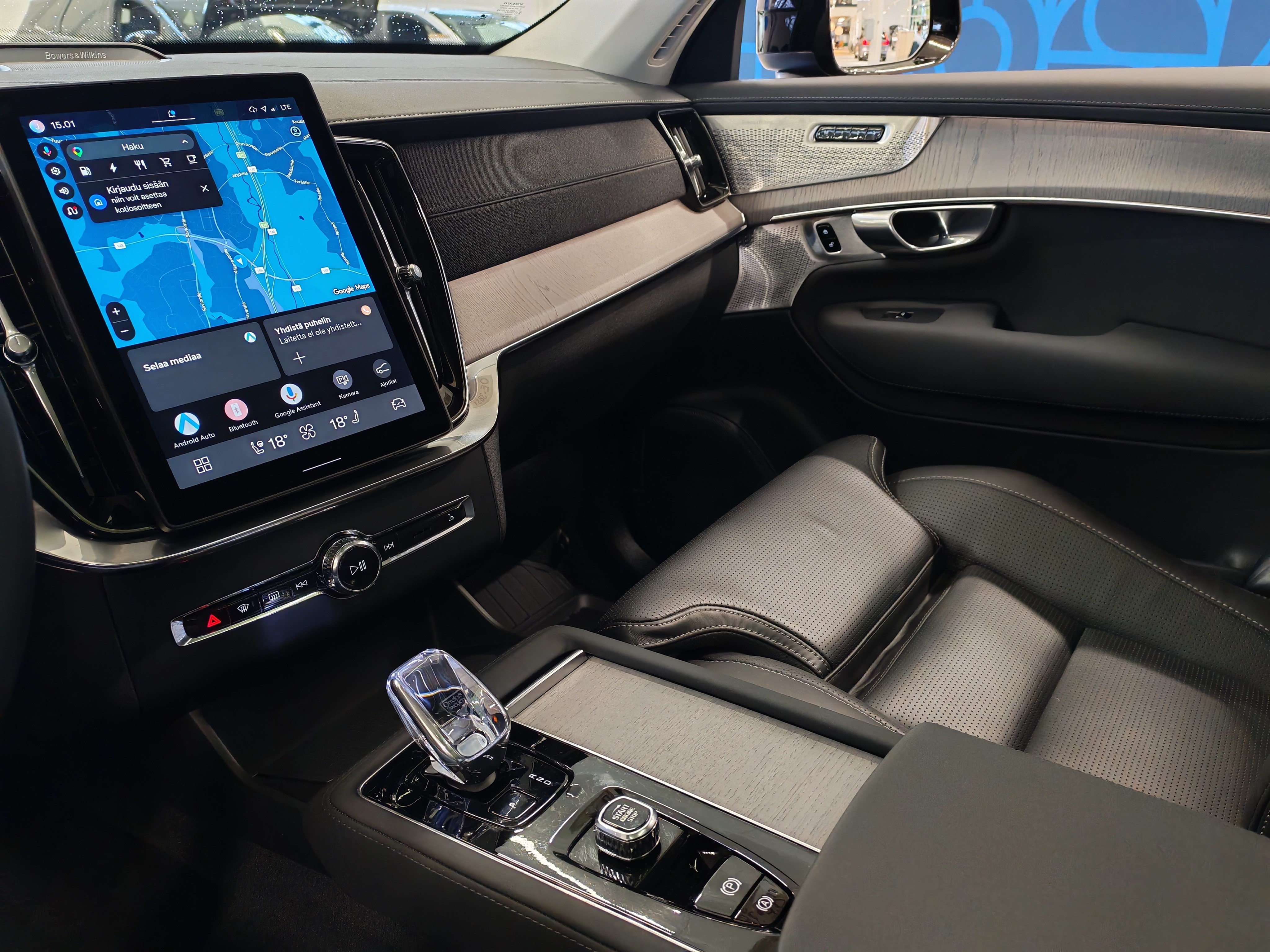 VOLVO XC90 2025