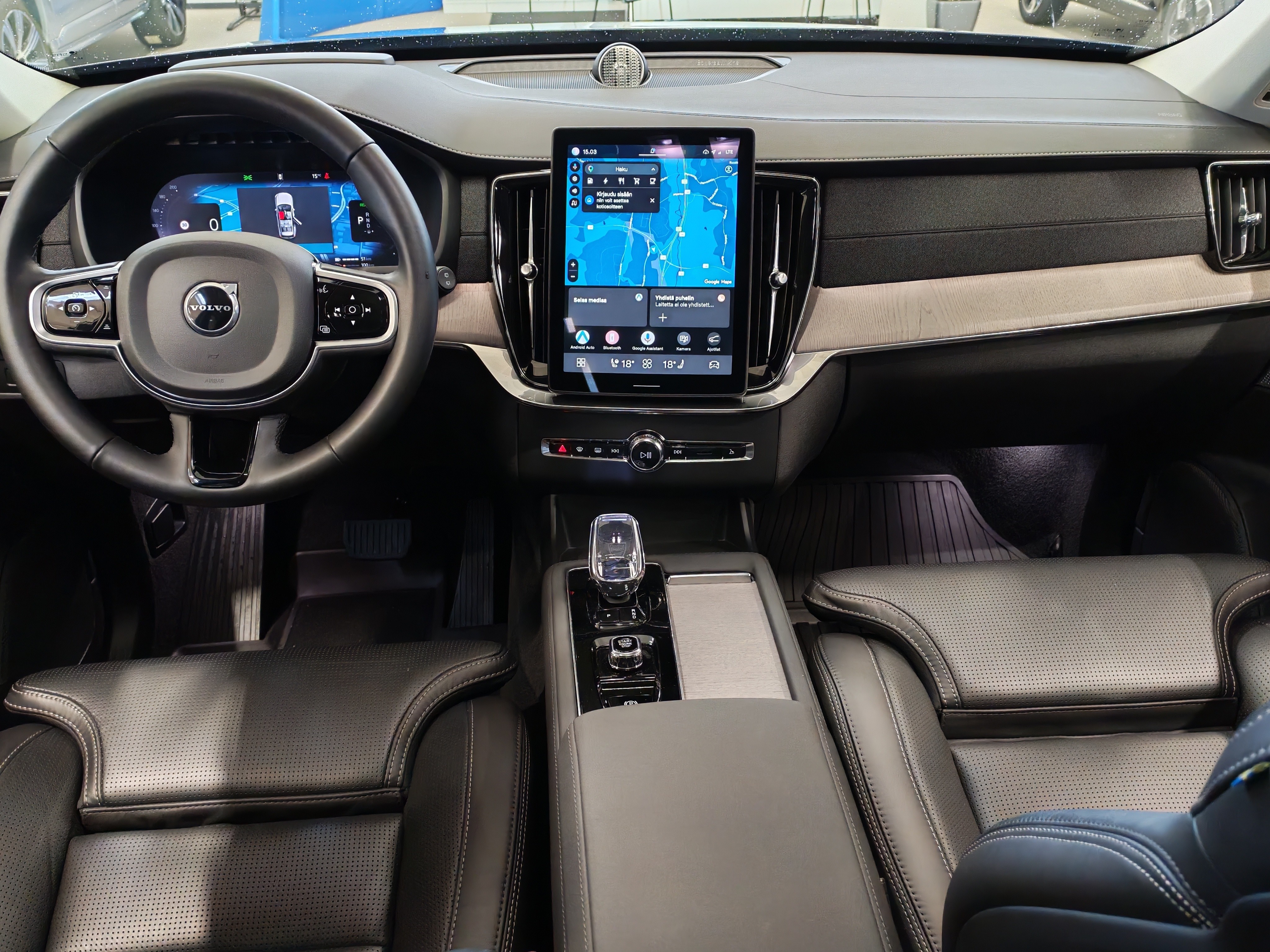 VOLVO XC90 2025