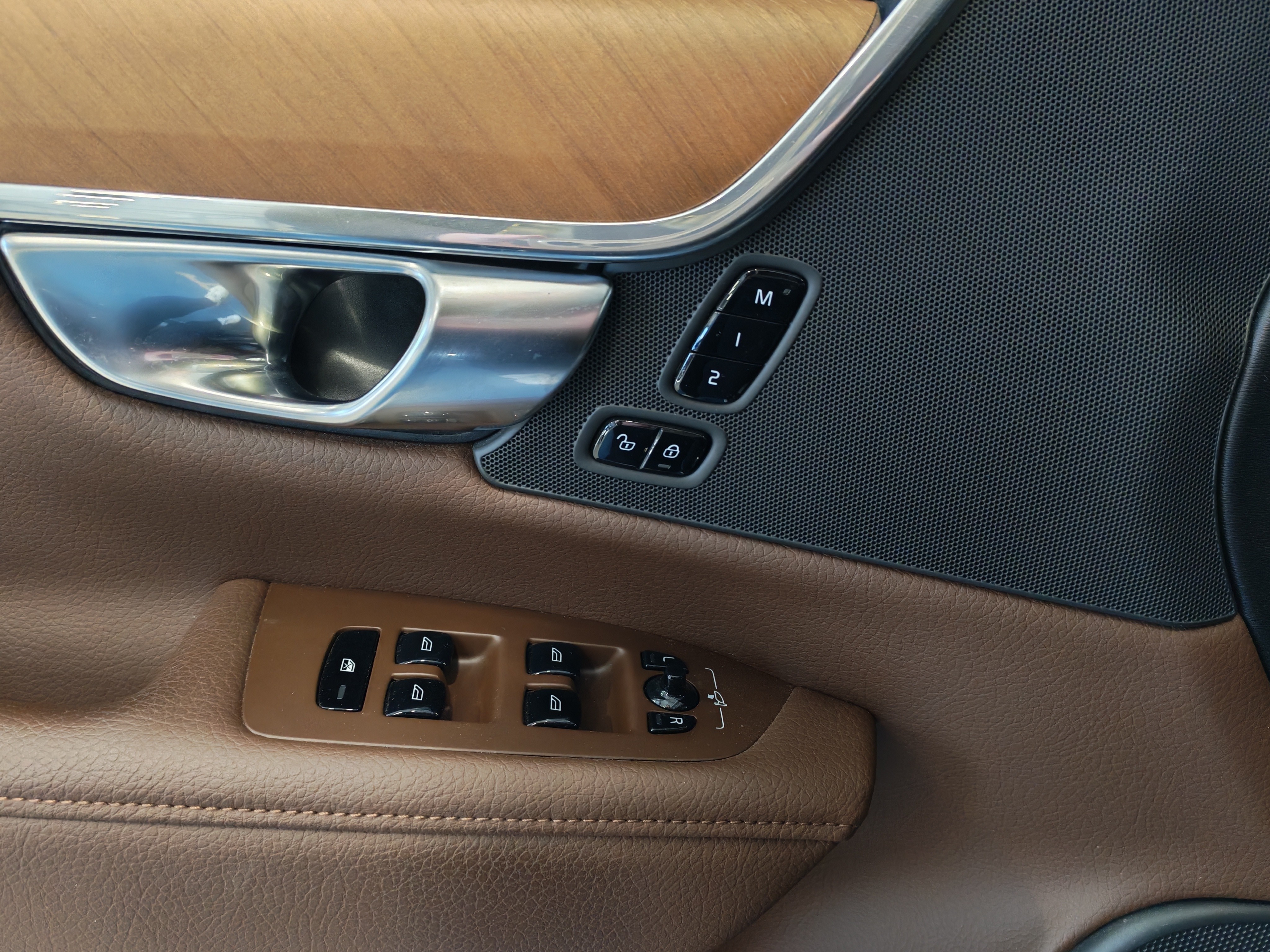 VOLVO V90 2019