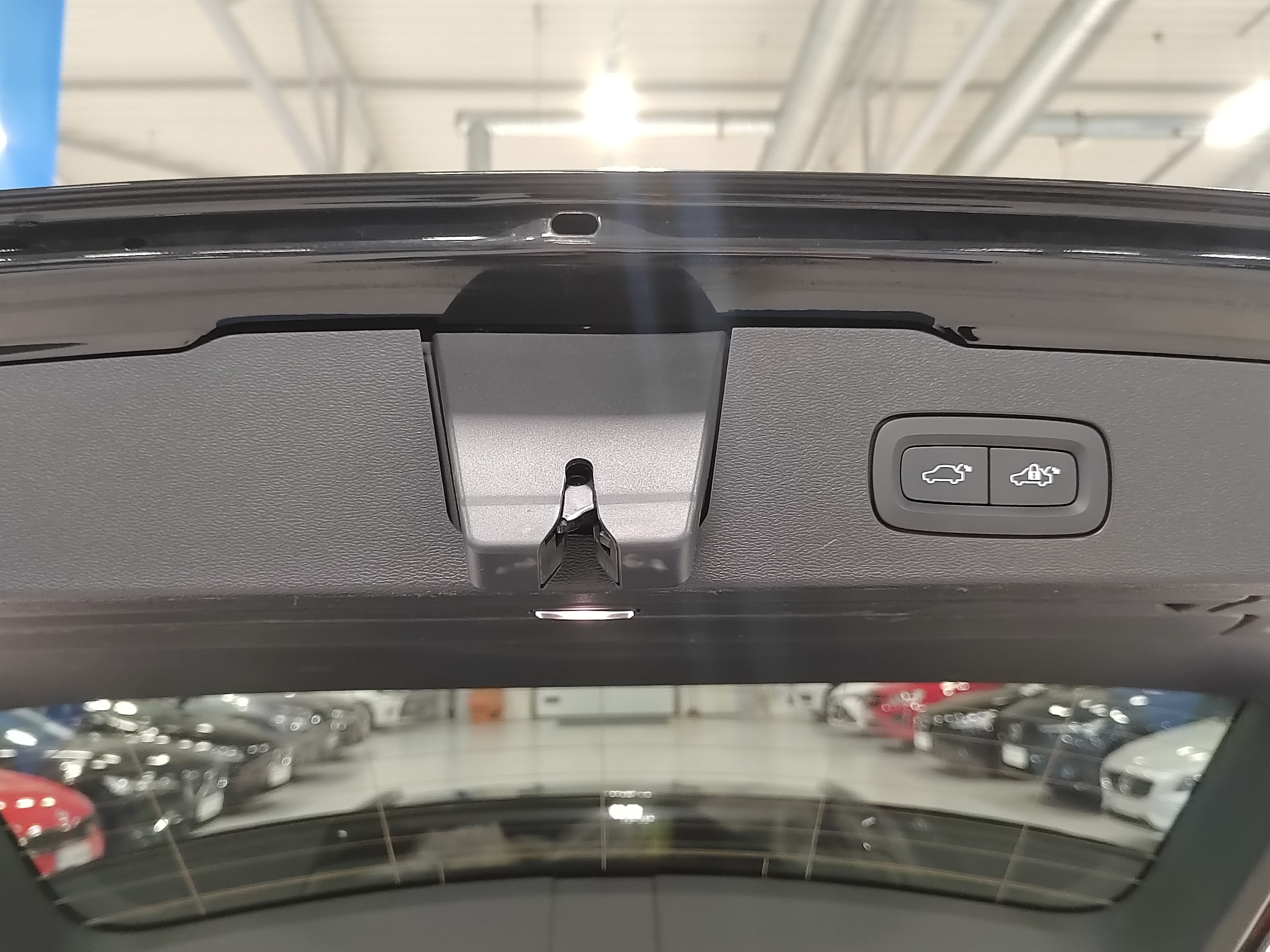 VOLVO V60 2023