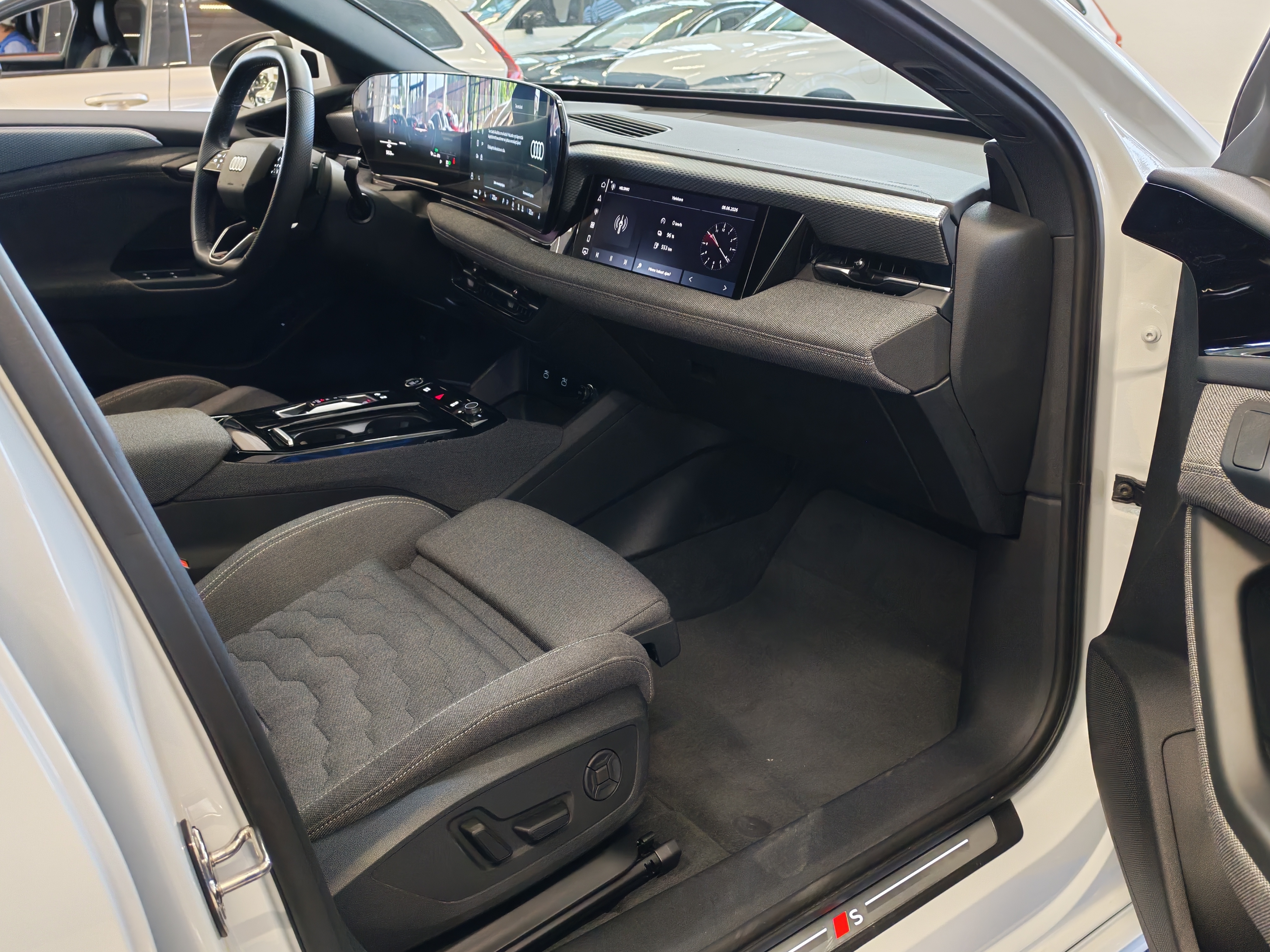 AUDI A6 e-tron 2025