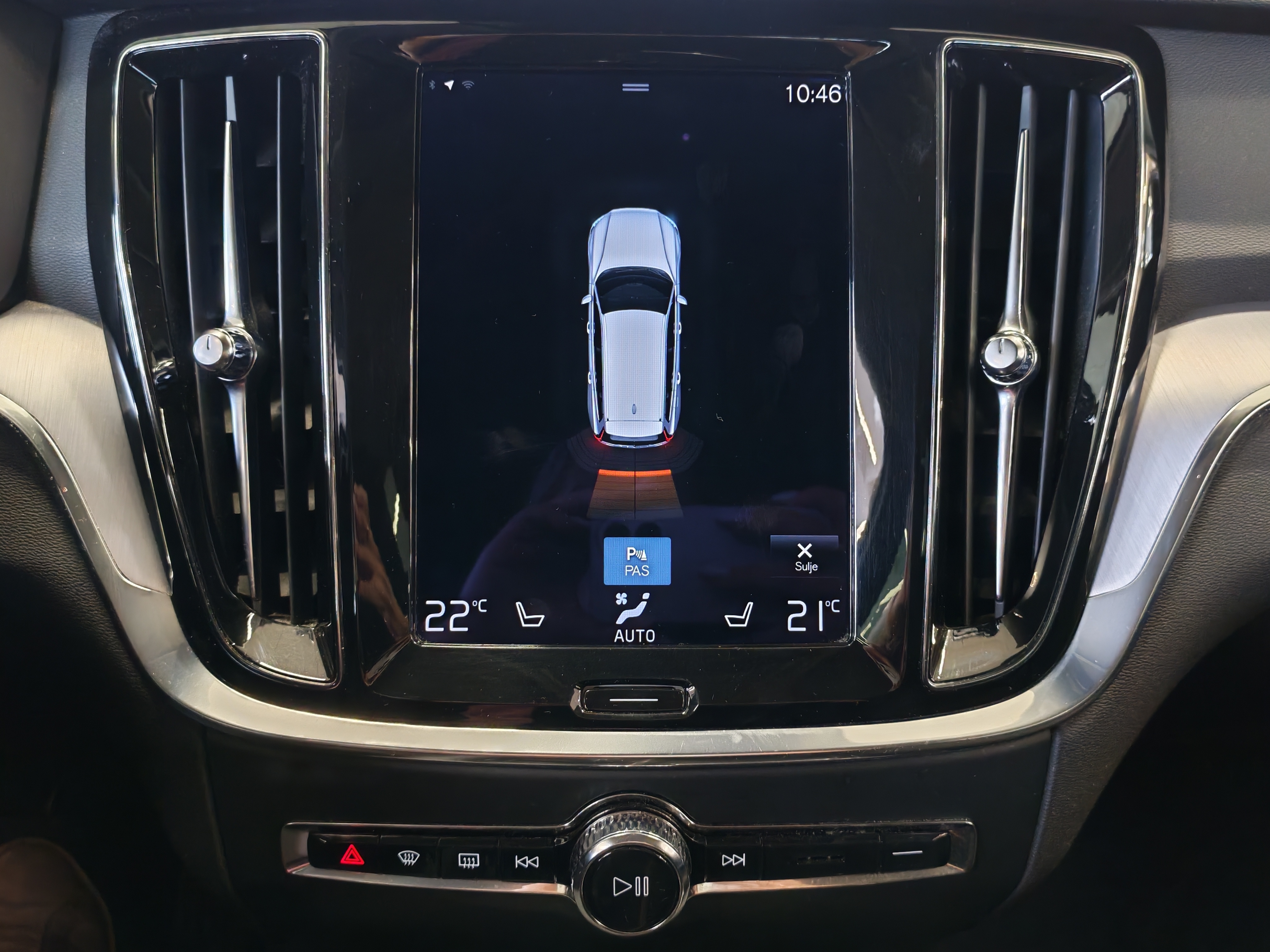VOLVO V60 2021