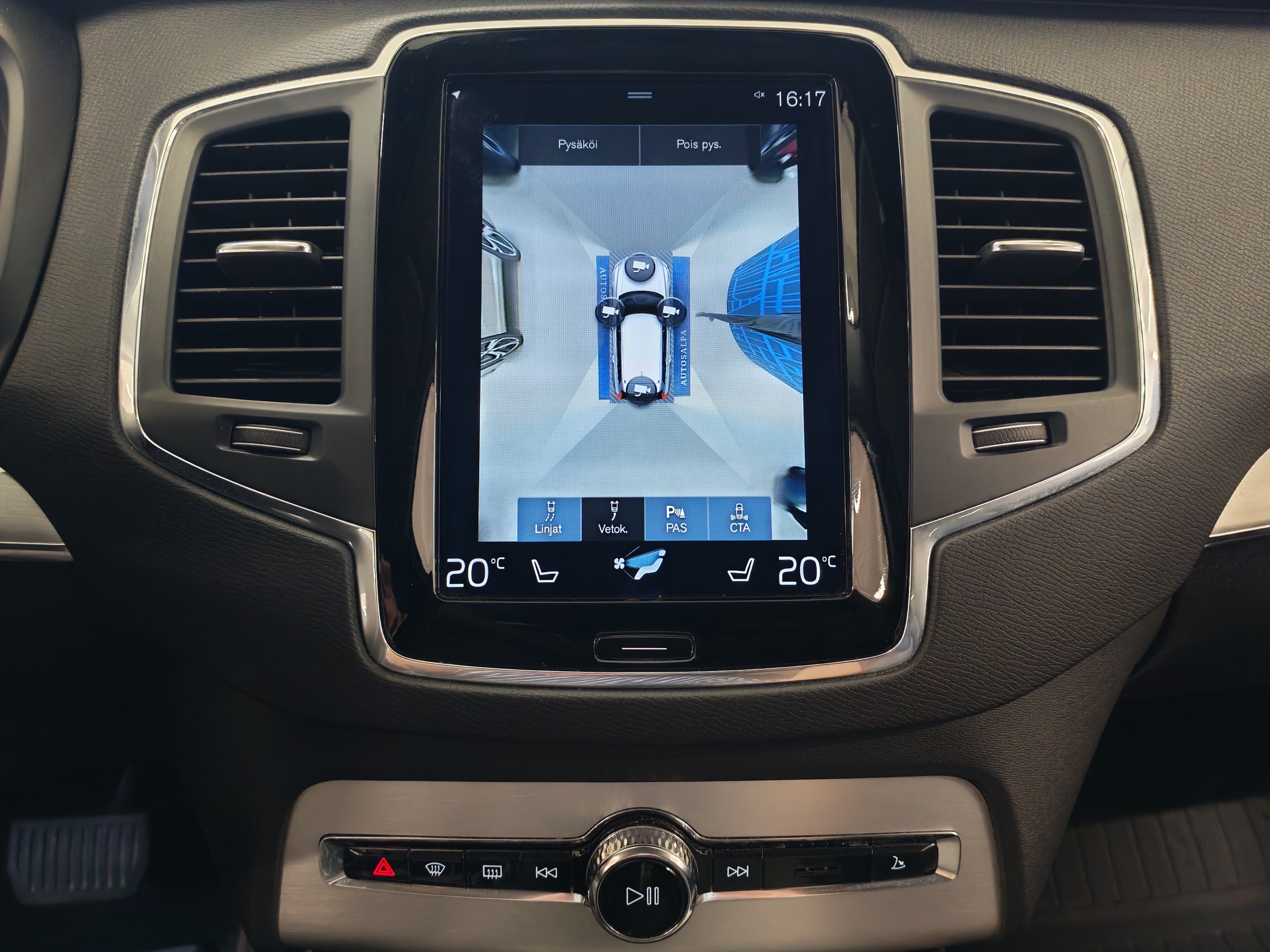 VOLVO XC90 2017