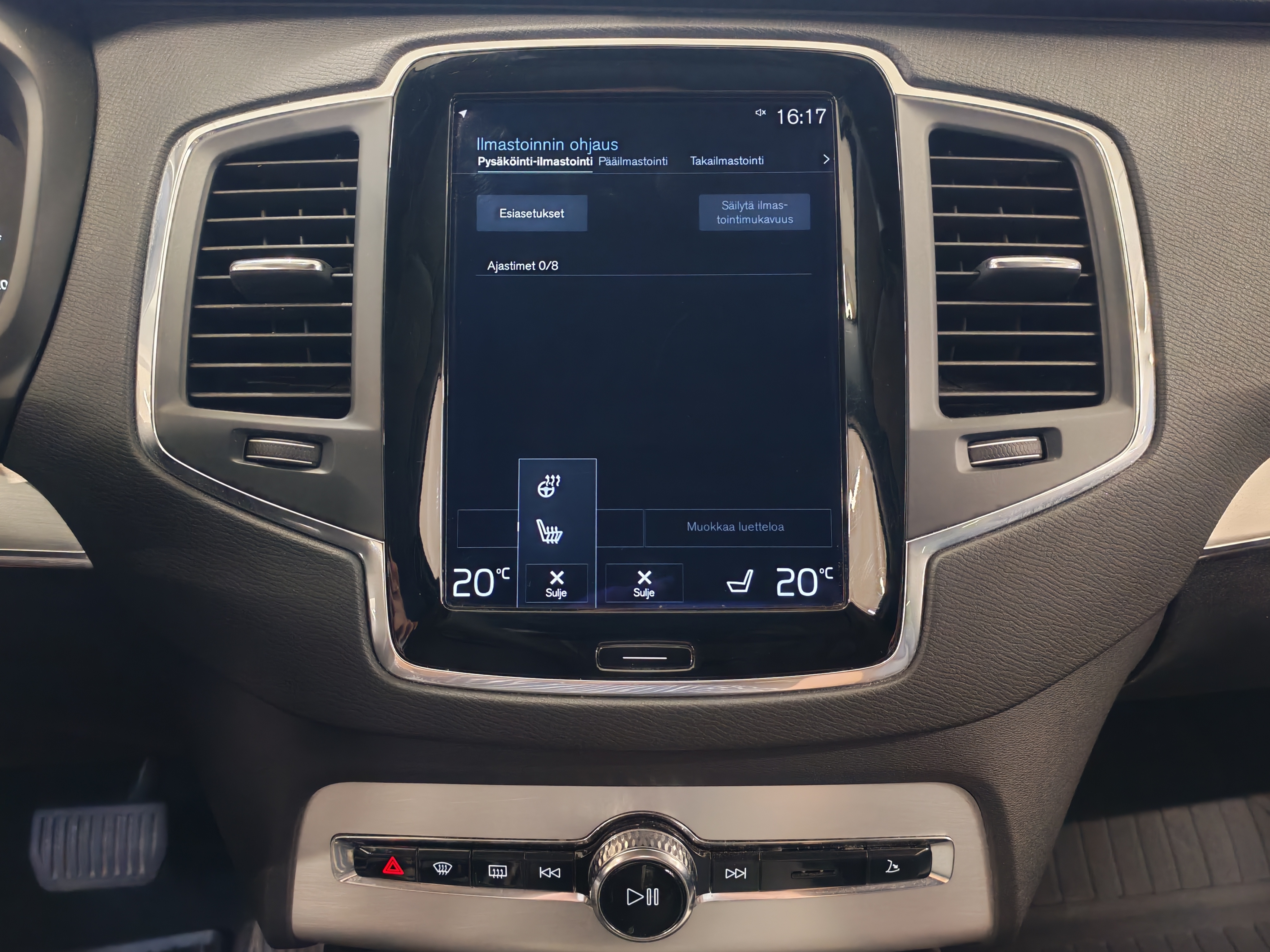 VOLVO XC90 2017